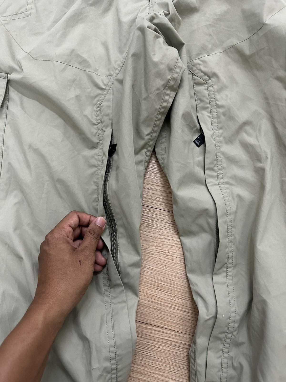 Beauty Beast × Quiksilver × Vintage Rare Vintage Quiksilver Gorpcore Baggy Parachute Pants Size US 33 - 7 Thumbnail