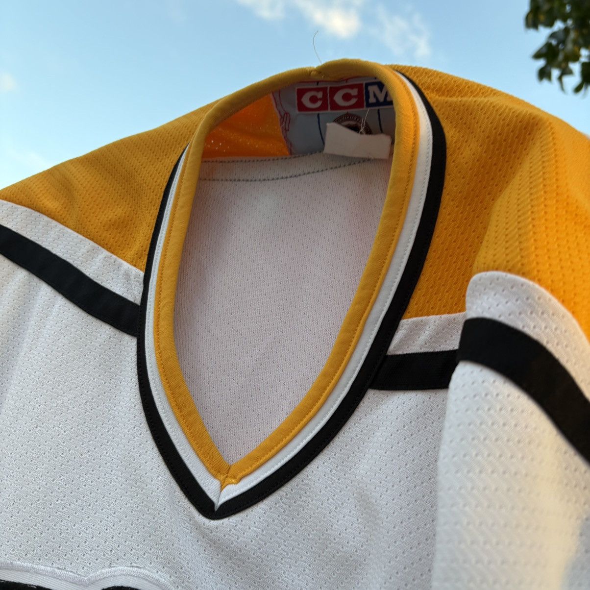NHL Vintage CCM Pittsburgh Penguins Robo Penguin NHL Jersey Size US L / EU 52-54 / 3 - 7 Thumbnail