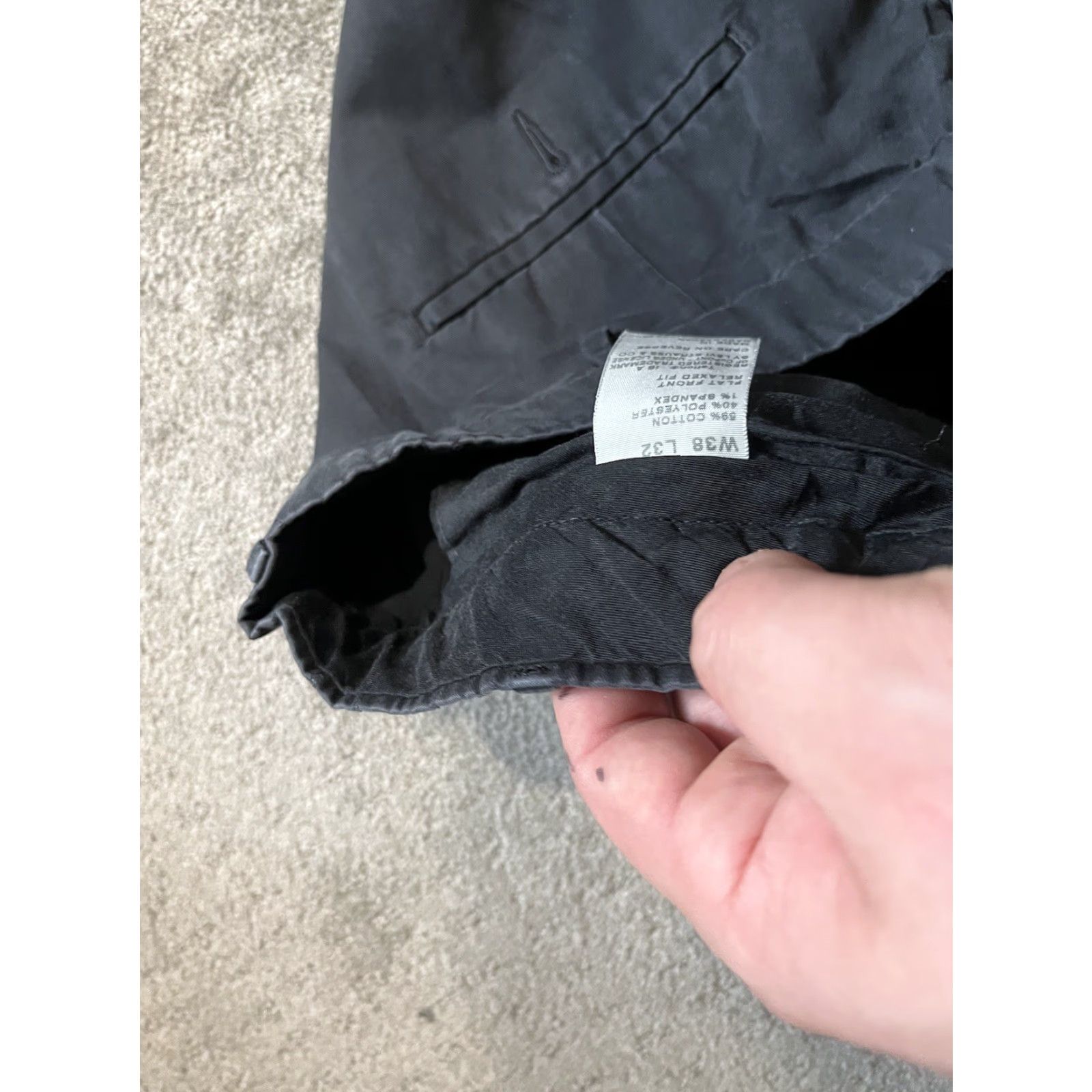 Dockers Dockers Mens Size 38x32 Relaxed Fit Pants Black Chino Flat Front Size US 38 / EU 54 - 6 Thumbnail
