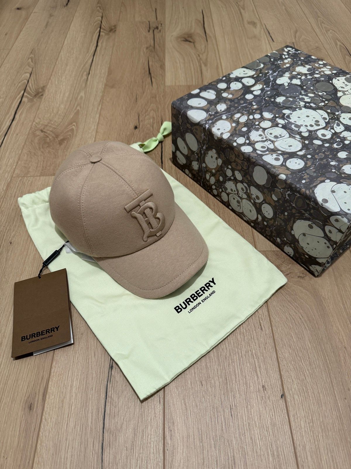 Pre-owned Burberry Tb Logo Beige Hat