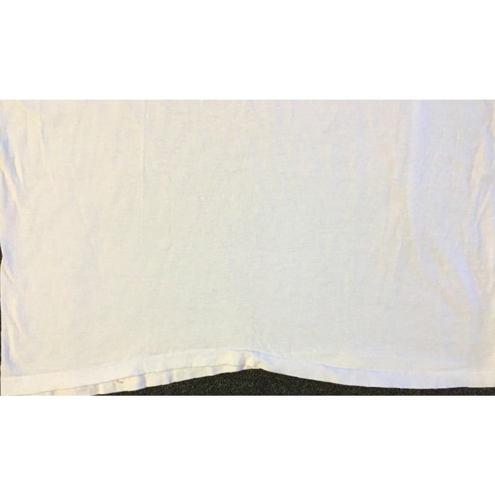 Hanes VINTAGE Hanes Shirt XL White 80s 90s Faded Grunge Biker Punk Skate Surf Trucker Track PE Men Short Sleeve T-Shirt Single Stitch Size US XL / EU 56 / 4 - 3 Thumbnail