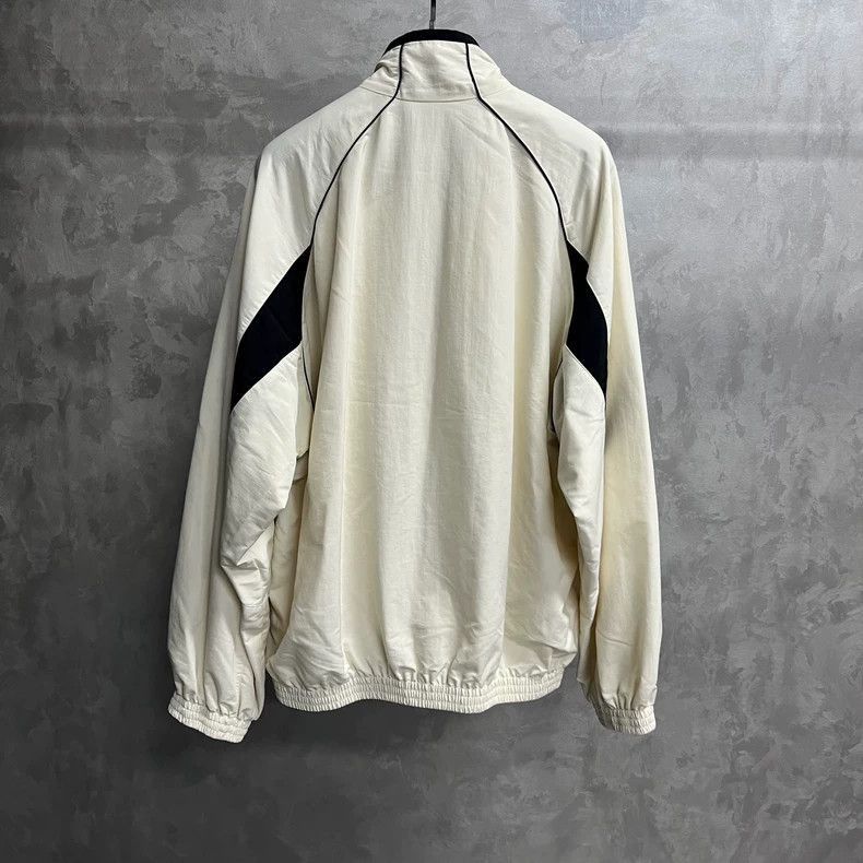 Balenciaga Balenciaga latest white logo letter print contrasting sun p Size US S / EU 44-46 / 1 - 5 Thumbnail
