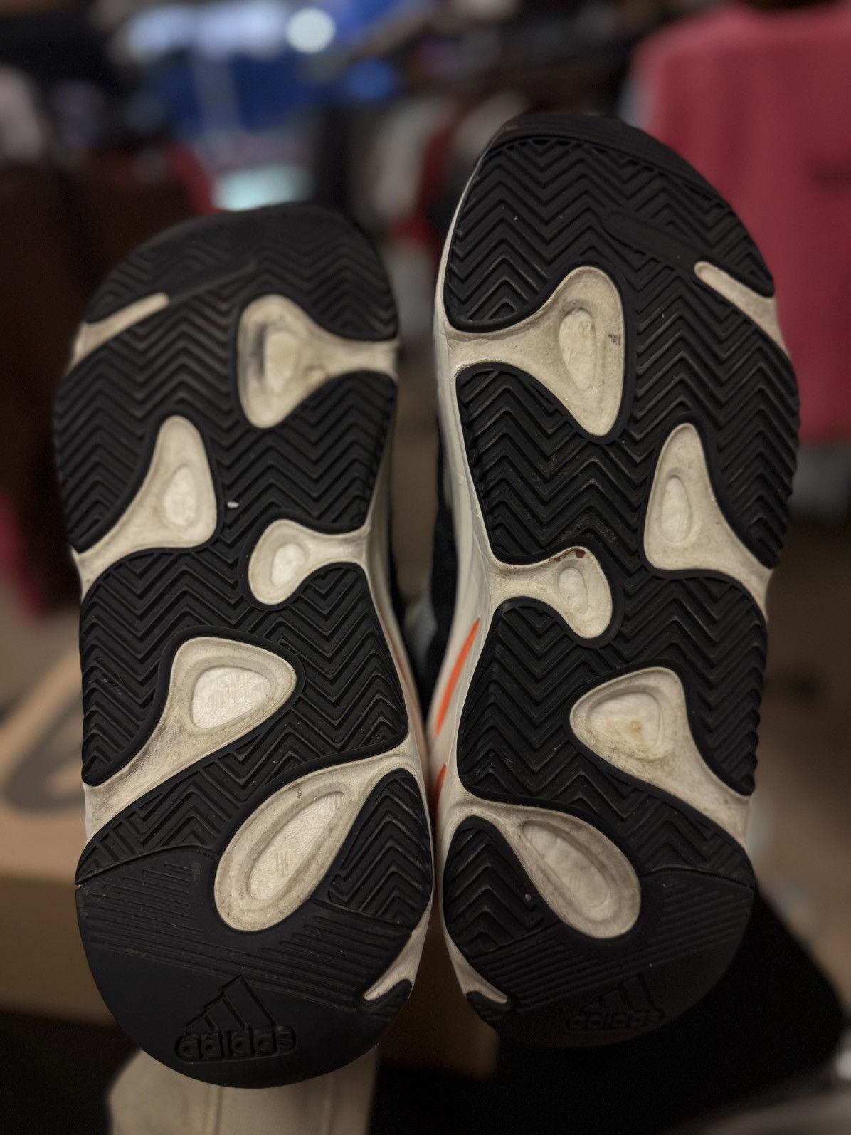 Adidas × Yeezy Yeezy 700 Wave Runner Size 11 Pre Owned W BOX Size US 11 / EU 44 - 13 Thumbnail