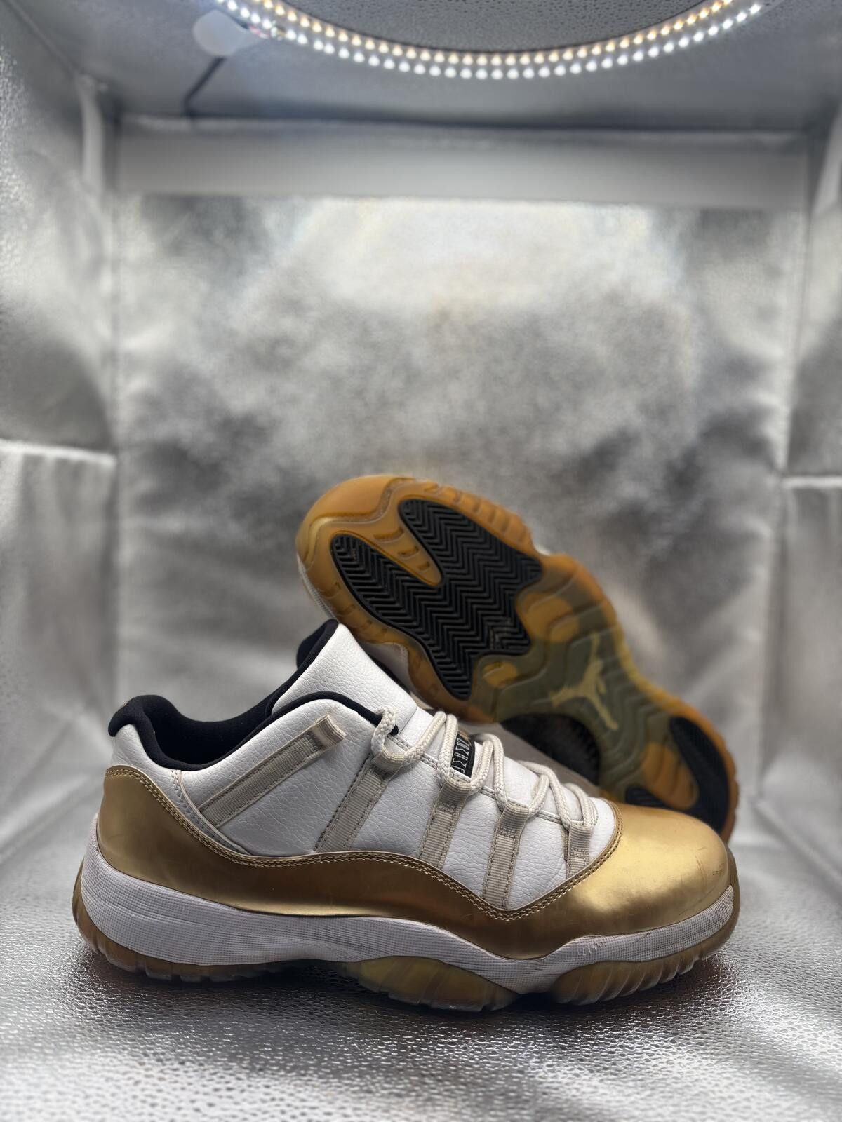 Jordan Brand Air Jordan 11 low closing ceremony Size US 12 / EU 45 - 1 Thumbnail