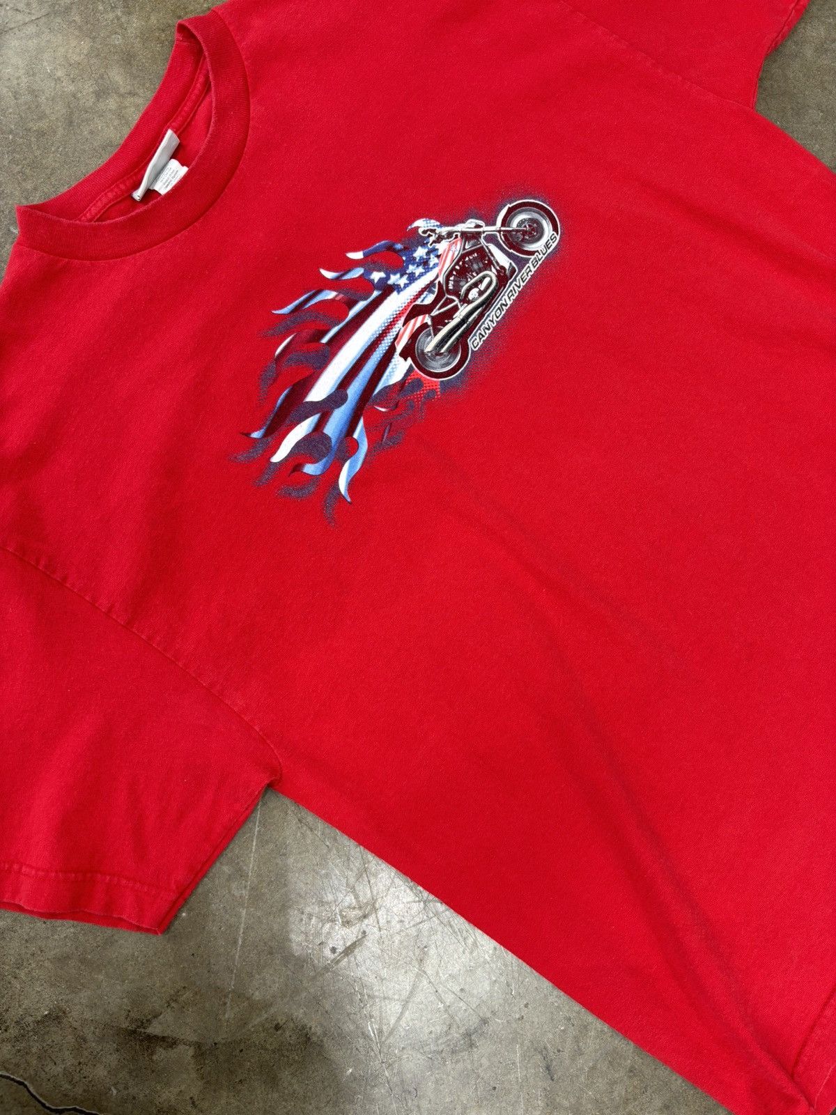 Vintage Vintage Canyon River Blue Motorcycle American Flag Tee XL Size US XL / EU 56 / 4 - 1 Thumbnail