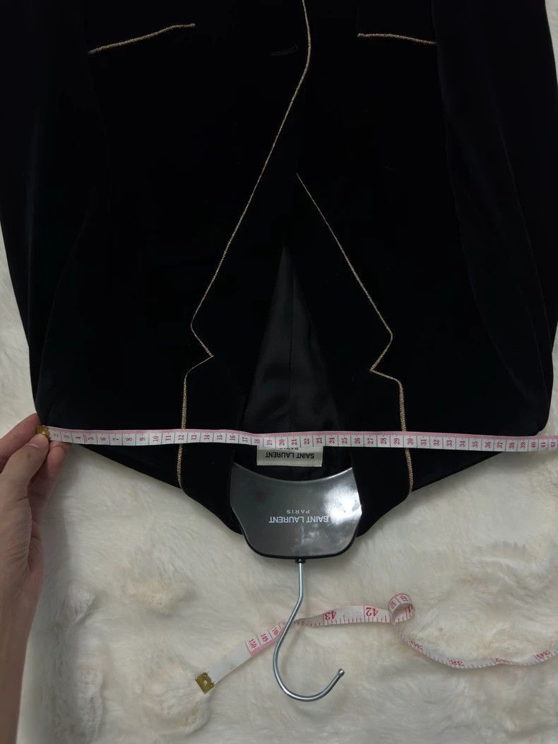 Saint Laurent Paris Saint Laurent Paris Saint Laurent Velvet Blazer with Gold Size US M / EU 48-50 / 2 - 6 Thumbnail