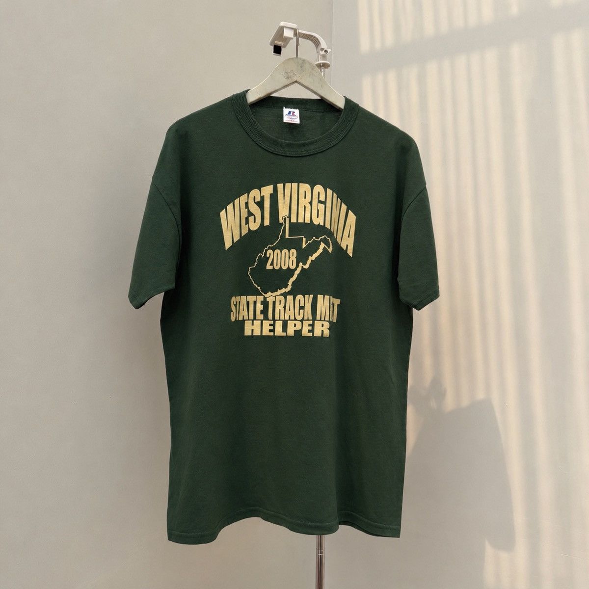 Vintage 2008 West Virginia State Track Meet Helper Green T-Shirt Size US L / EU 52-54 / 3 - 1 Thumbnail