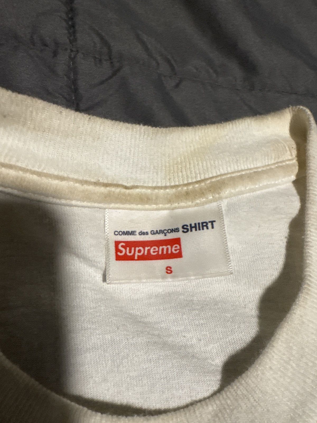 Comme des Garcons SHIRT × Supreme Supreme CDG Split Box Logo Tee Size US S / EU 44-46 / 1 - 4 Thumbnail