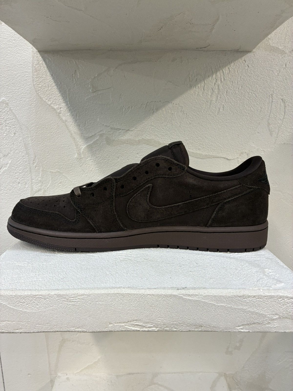 Nike Travis Scott x Air Jordan 1 Reverse Mocha Size US 13 / EU 46 - 9 Thumbnail