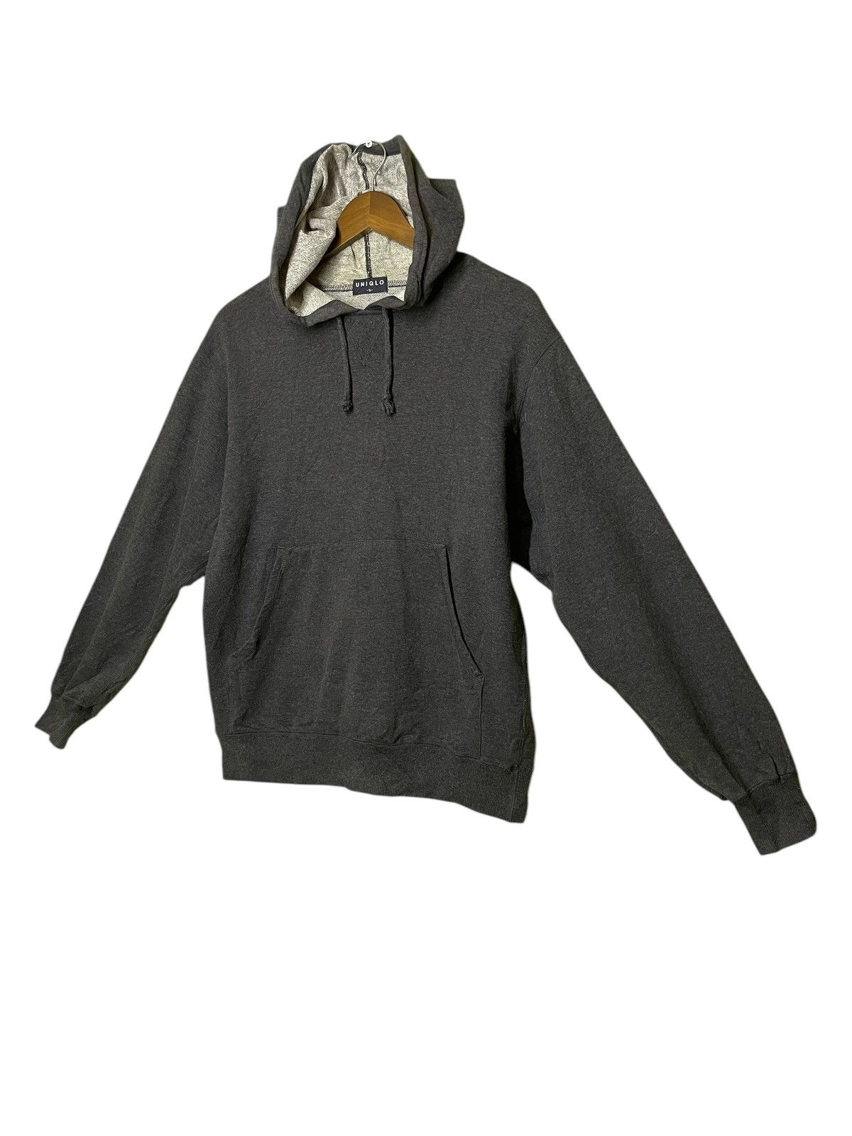 Uniqlo Uniqlo hoodie sweatshirt size M Size US M / EU 48-50 / 2 - 2 Thumbnail