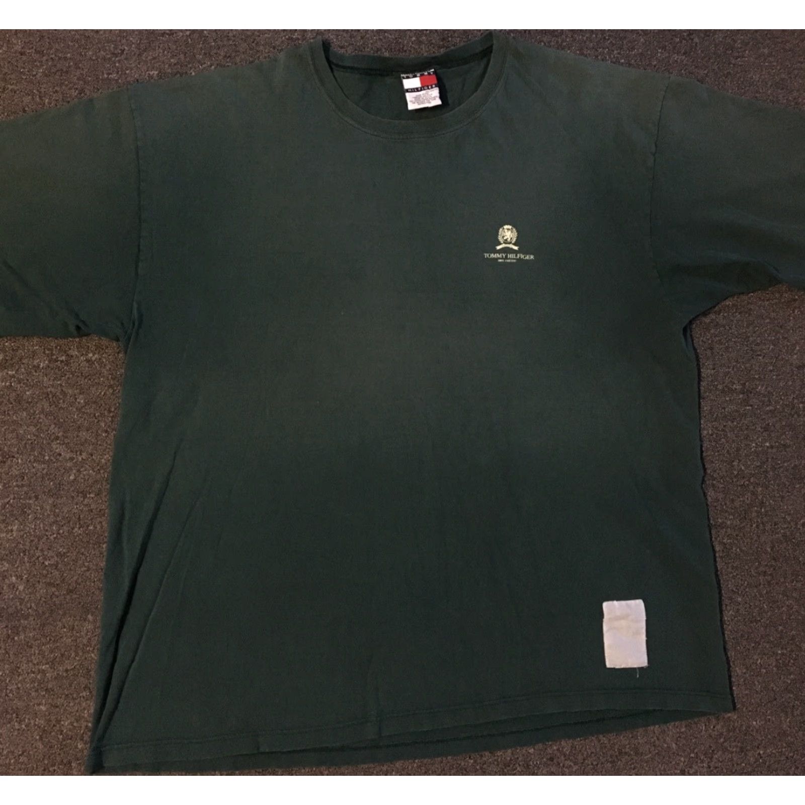 Tommy Hilfiger VINTAGE Tommy Hilfiger Shirt XXL Green 90s Crest Logo USA Grunge Hip Hop Classic Sports University Football Basketball 80s 90s Size US XXL / EU 58 / 5 - 2 Thumbnail