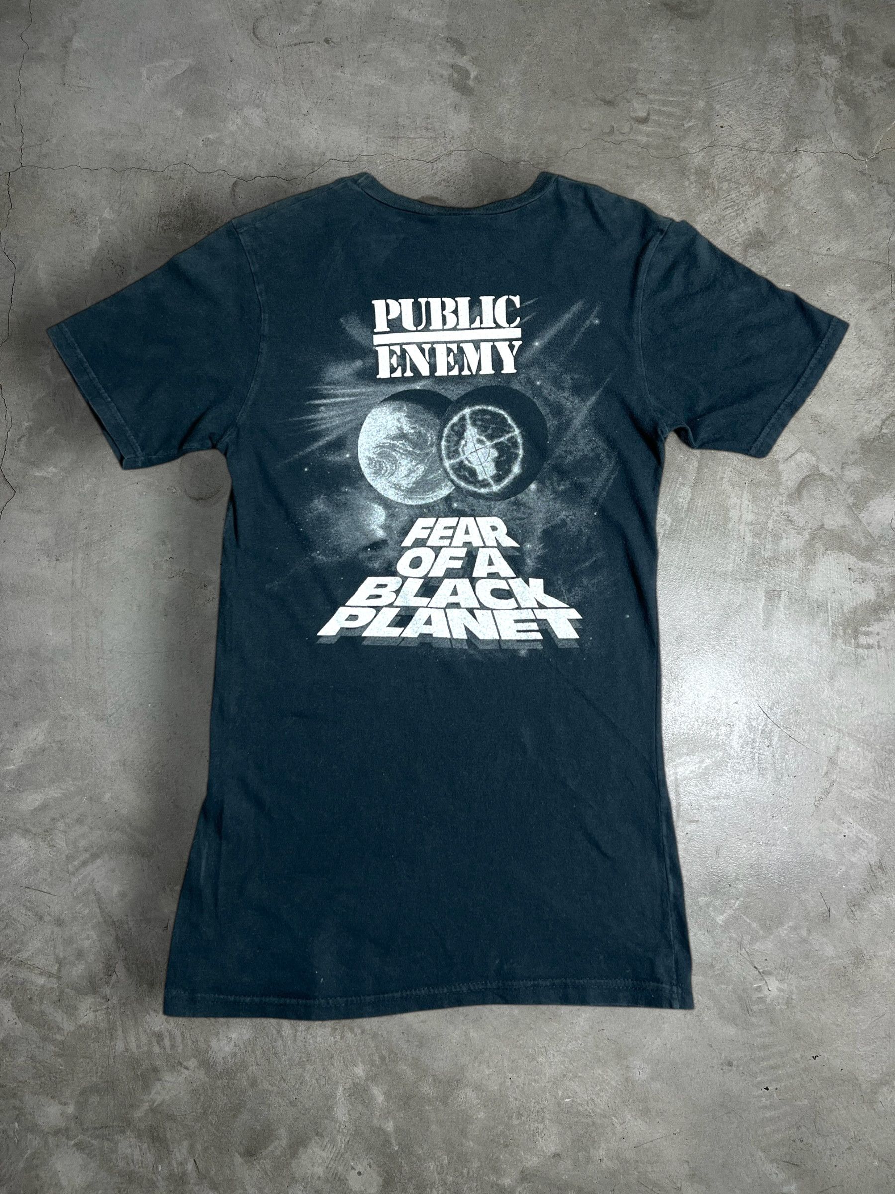 Rap Tees VTG Public Enemy Fear of a Black Planet Rap Tee (XS) GTME603 Size US XS / EU 42 / 0 - 6 Thumbnail