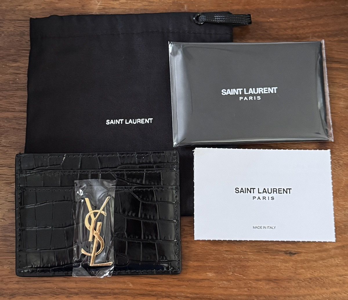 Yves Saint Laurent BRAND NEW Yves Saint Laurent Card Holder Croc Embossed Black Size ONE SIZE - 1 Thumbnail