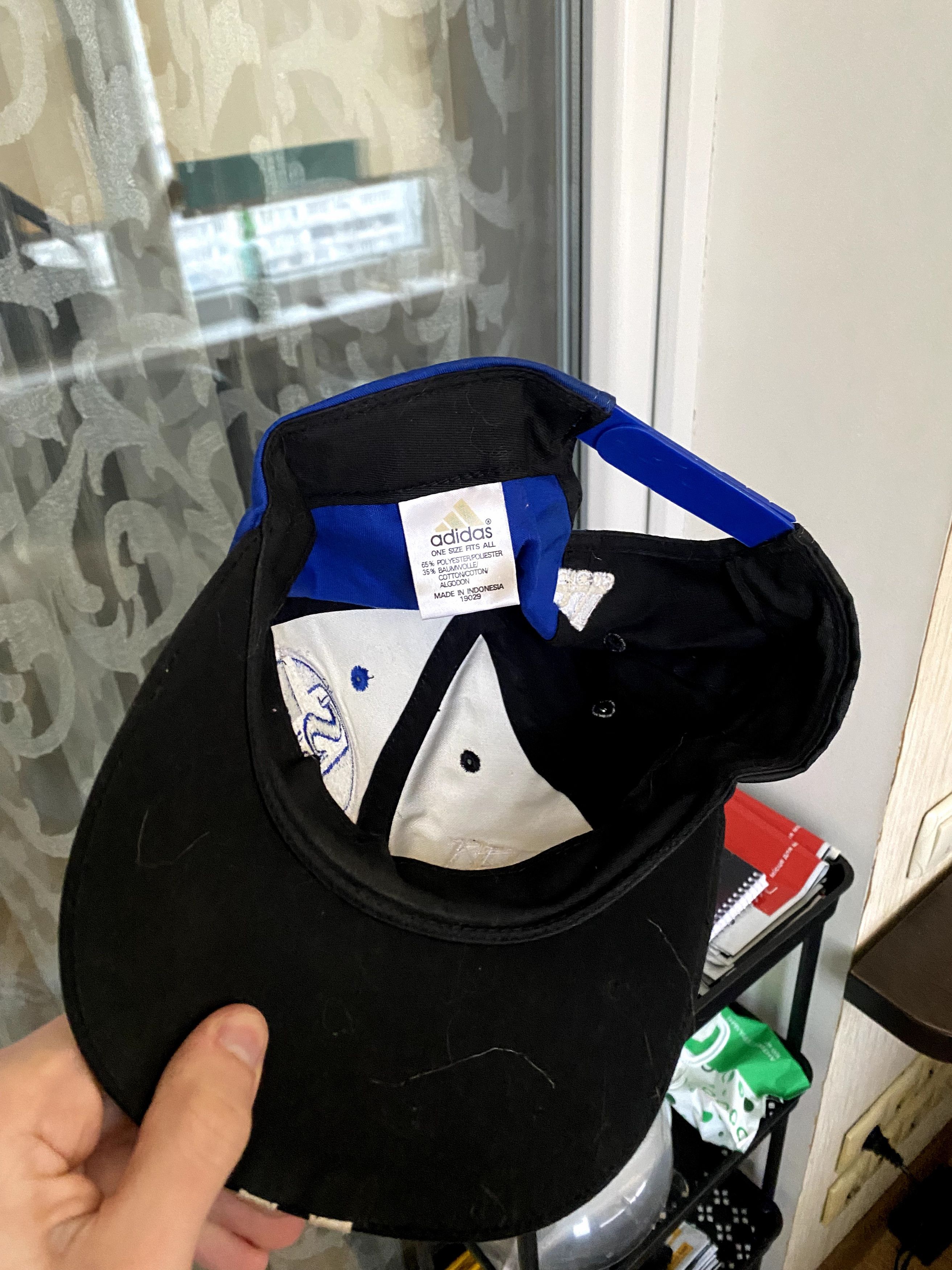 Adidas Retro 90s Adidas Schalke 04 Blue Stripe Cap Football Size ONE SIZE - 7 Thumbnail