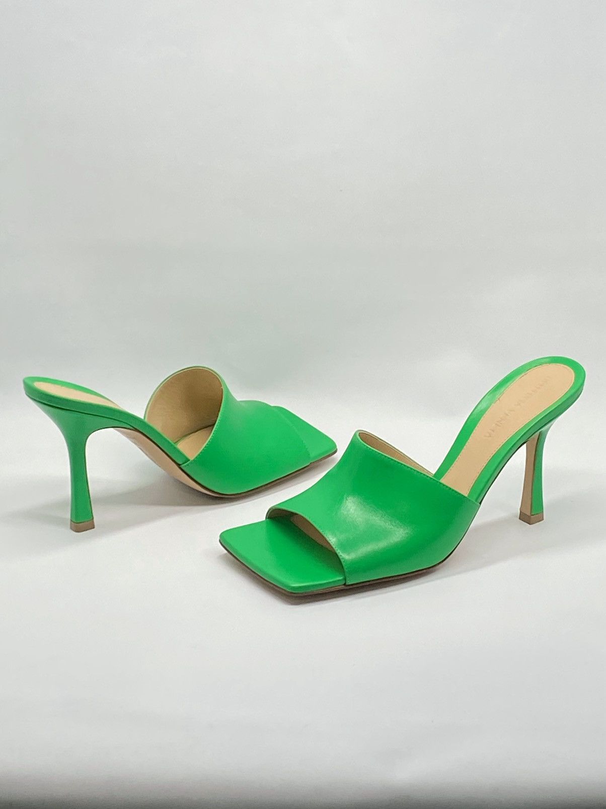 Bottega Veneta Bottega Veneta Stretch Leather Mules size 37.5 Size US 7.5 / IT 37.5 - 6 Thumbnail