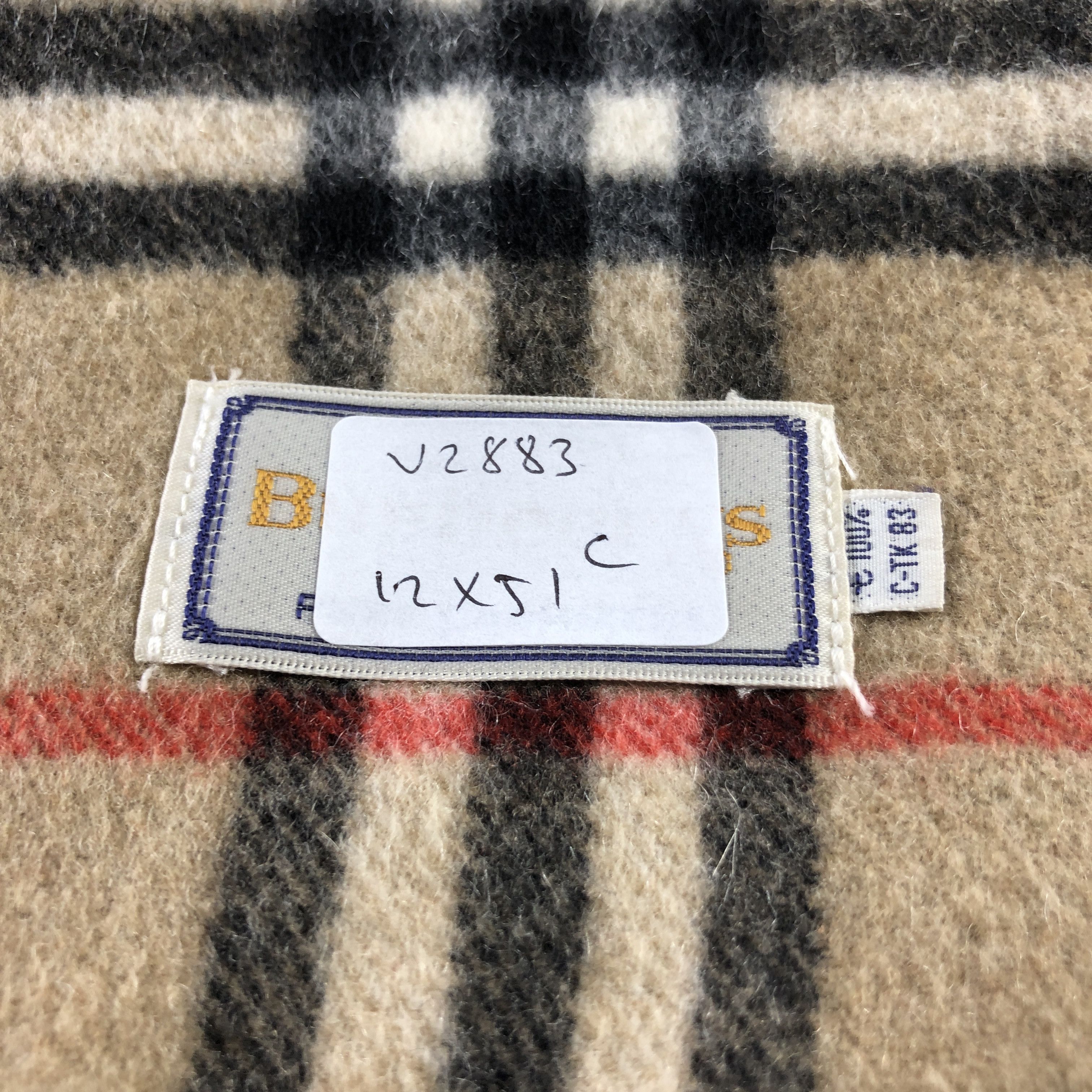Burberry Burberry Tan Nova Check Cashmere Scarf Muffler V2883 Size ONE SIZE - 5 Thumbnail