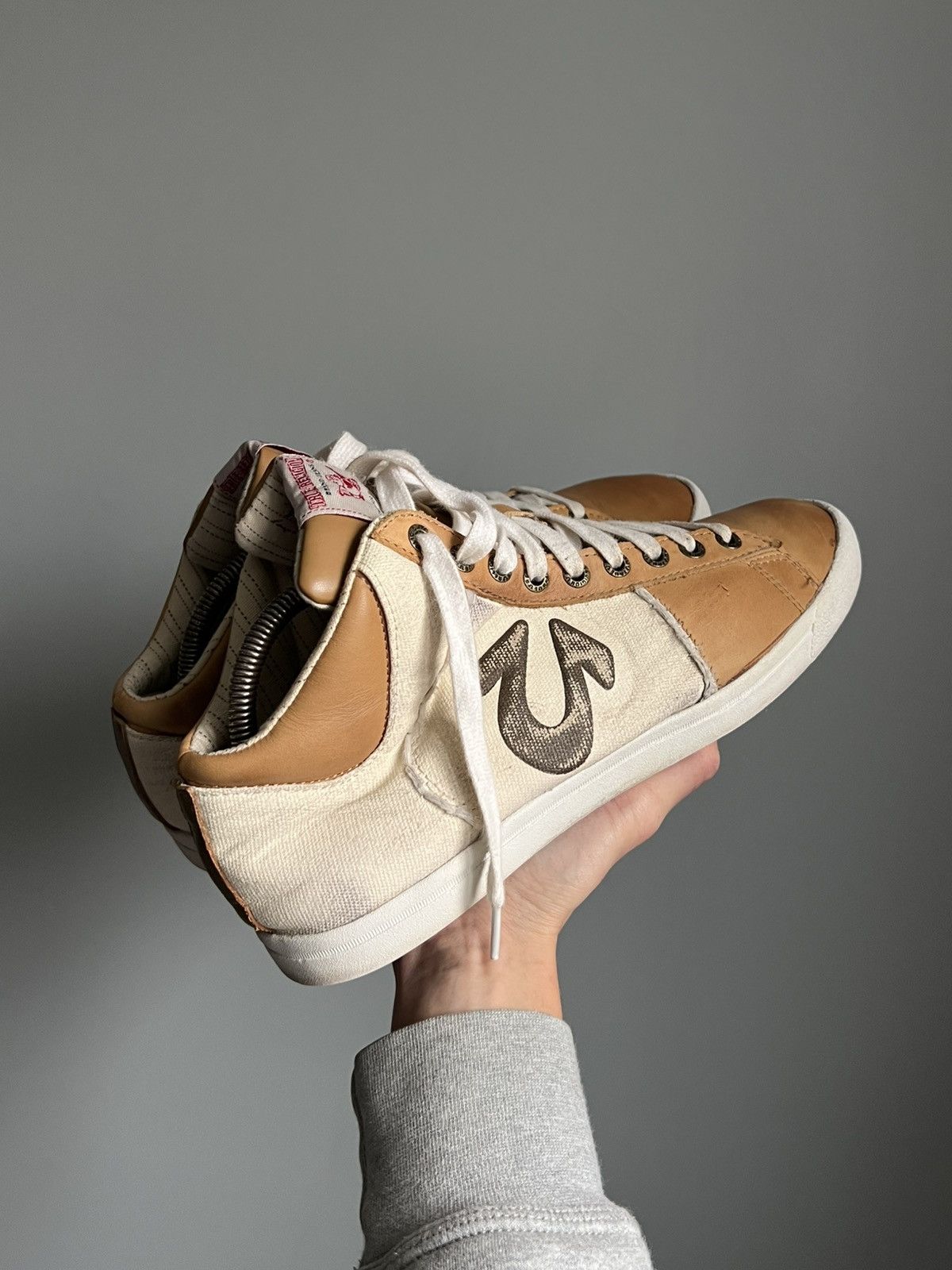 True Religion True Religion Logo Leather Hi-Top Sneakers Size US 10 / EU 43 - 3 Thumbnail