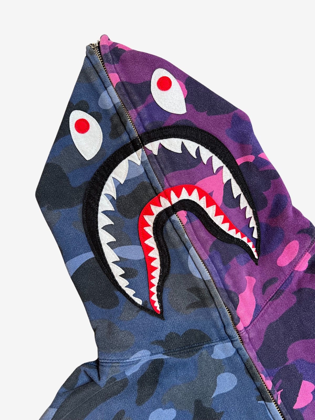 Bape A Bathing Ape Blue/Purple Camo Full Zip Up Shark Hoodie Size US L / EU 52-54 / 3 - 3 Thumbnail