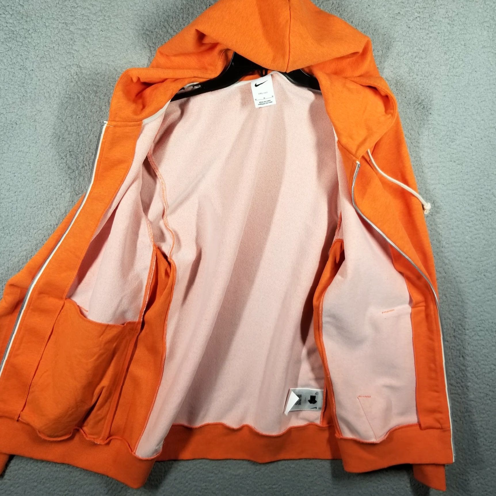 Nike VINTAGE Nike Hoodie Mens Medium Orange Basketball Zip Sample Sports Performance 90s Mens Size US M / EU 48-50 / 2 - 2 Thumbnail