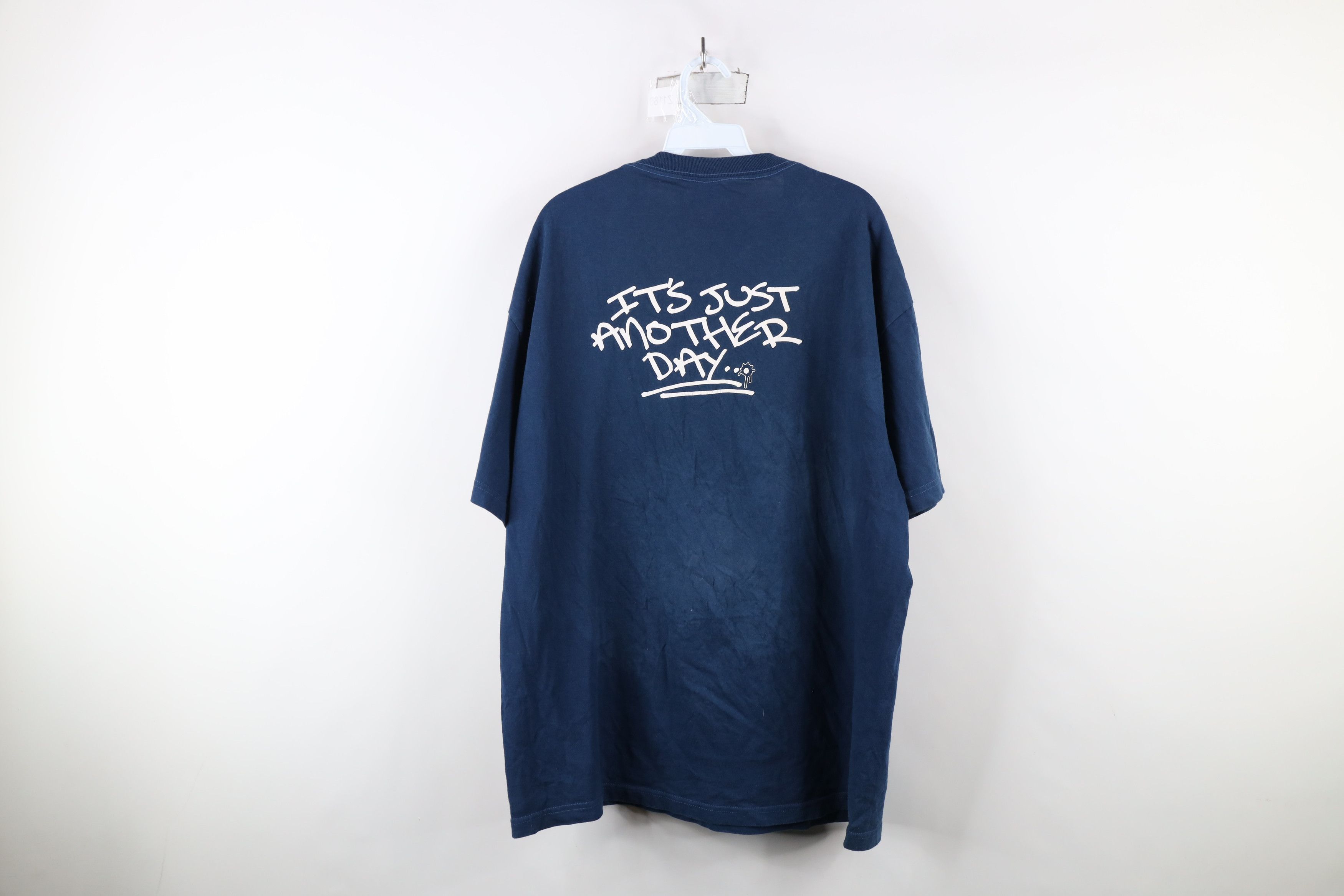 Vintage Vintage Y2K Detroit Never Ending Game Metalcore Band T-Shirt Size US XL / EU 56 / 4 - 10 Thumbnail