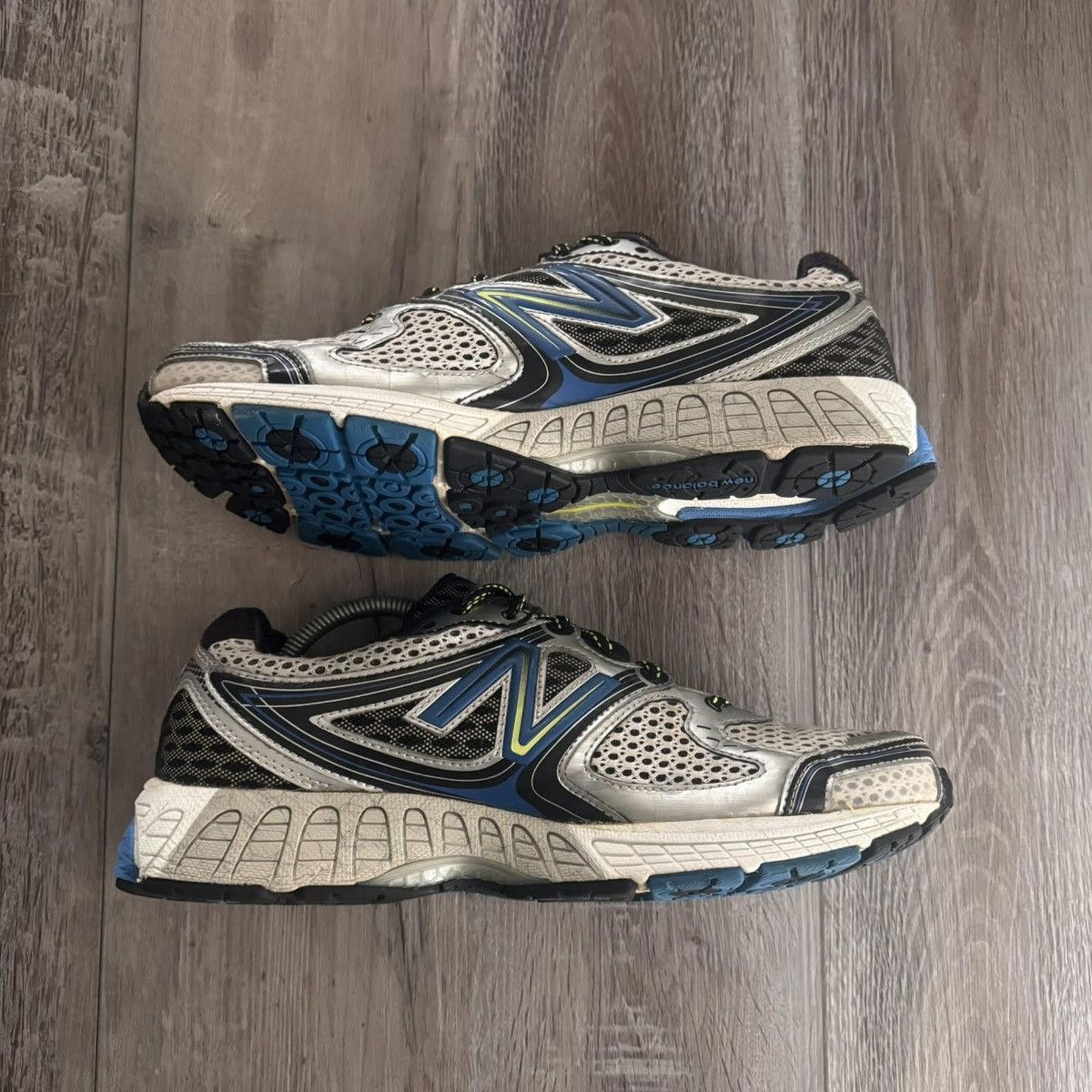 New Balance NEW BALANCE • 860v3 "Multi" (10.5M) Size US 10.5 / EU 43-44 - 3 Thumbnail