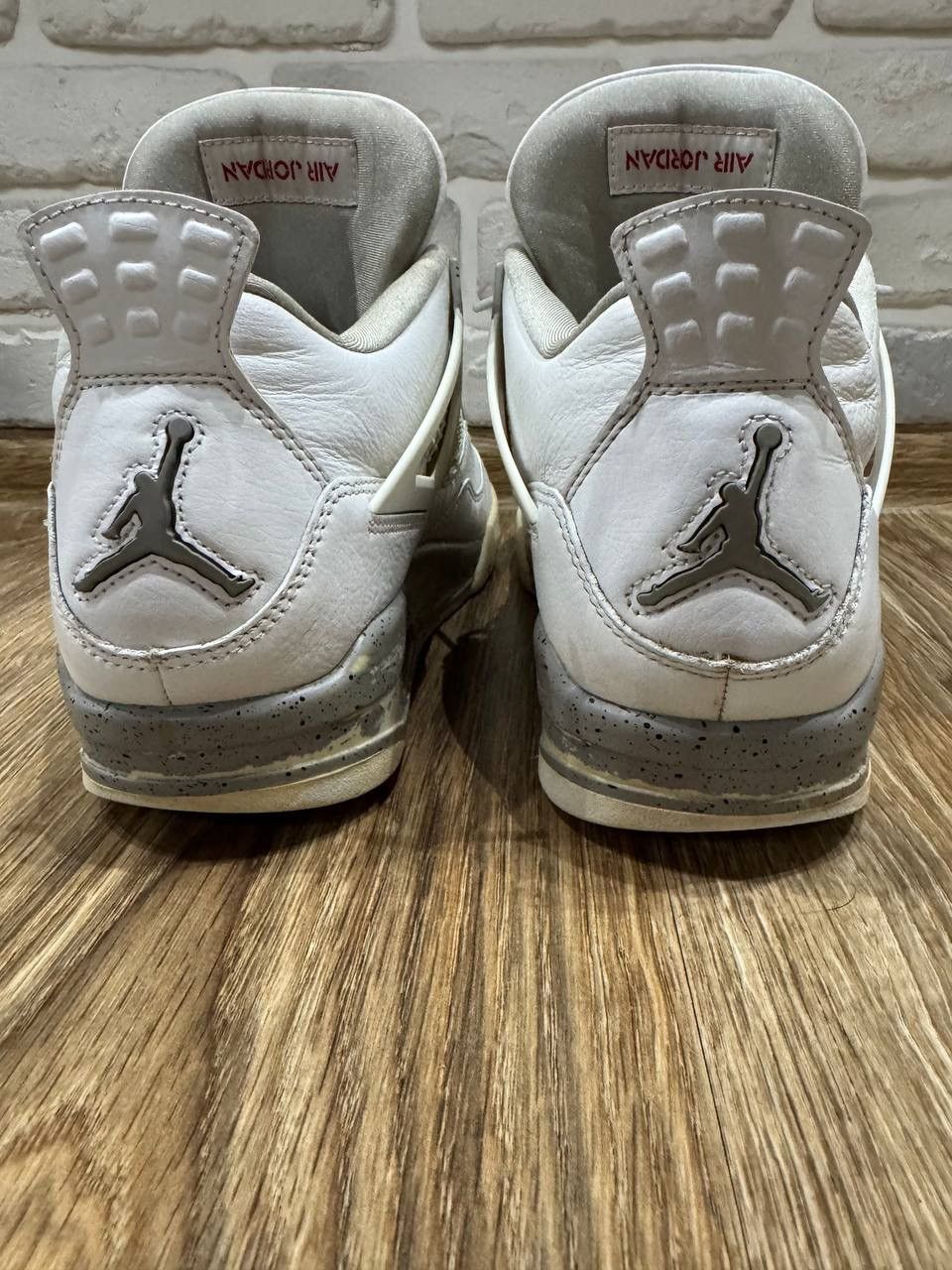Jordan Brand Nike Air Jordan 4 Retro White Oreo Size US 10.5 / EU 43-44 - 11 Thumbnail