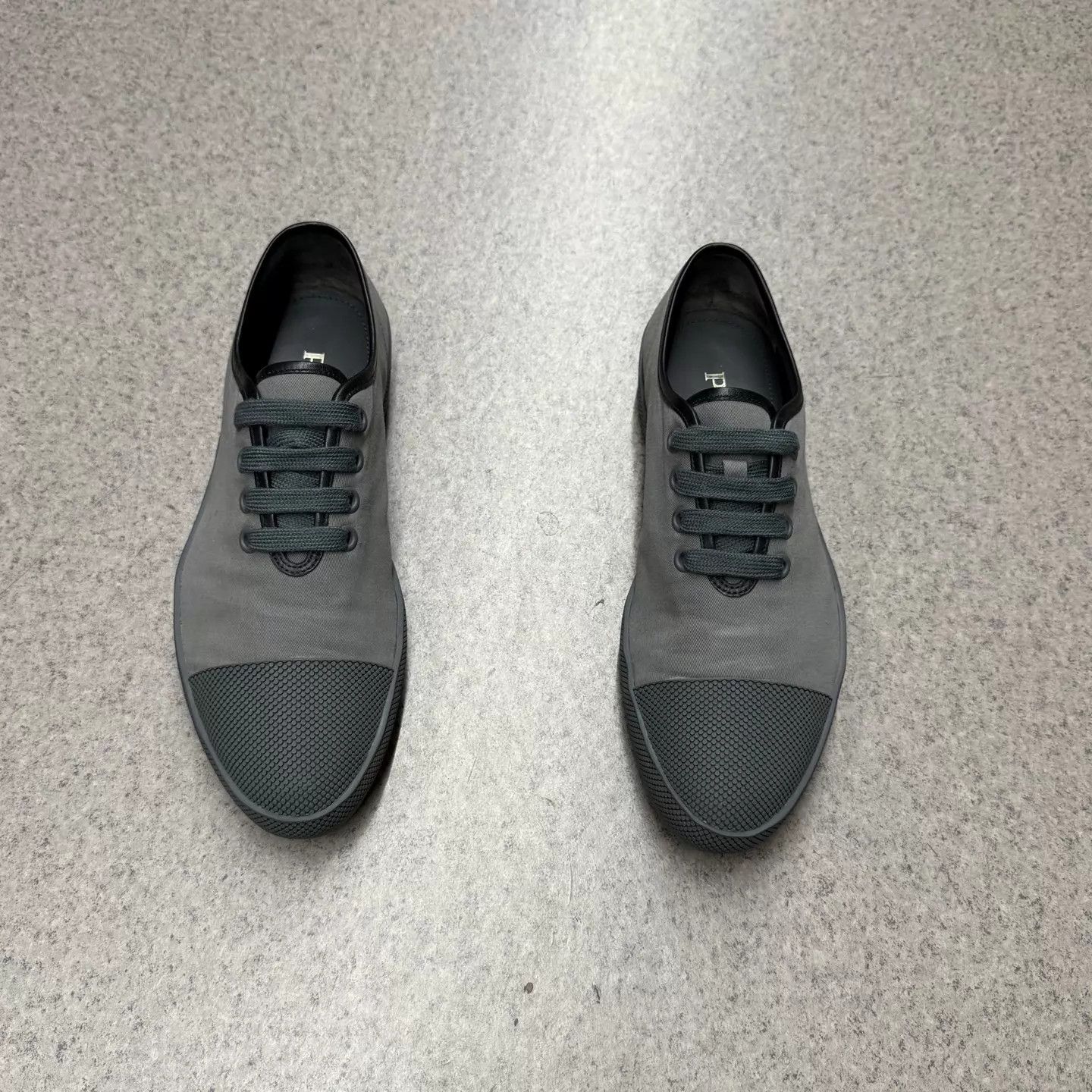 Prada Prada Gray Canvas & Leather Sneakers 8.5/42.5 Like New Size US 9.5 / EU 42-43 - 8 Thumbnail