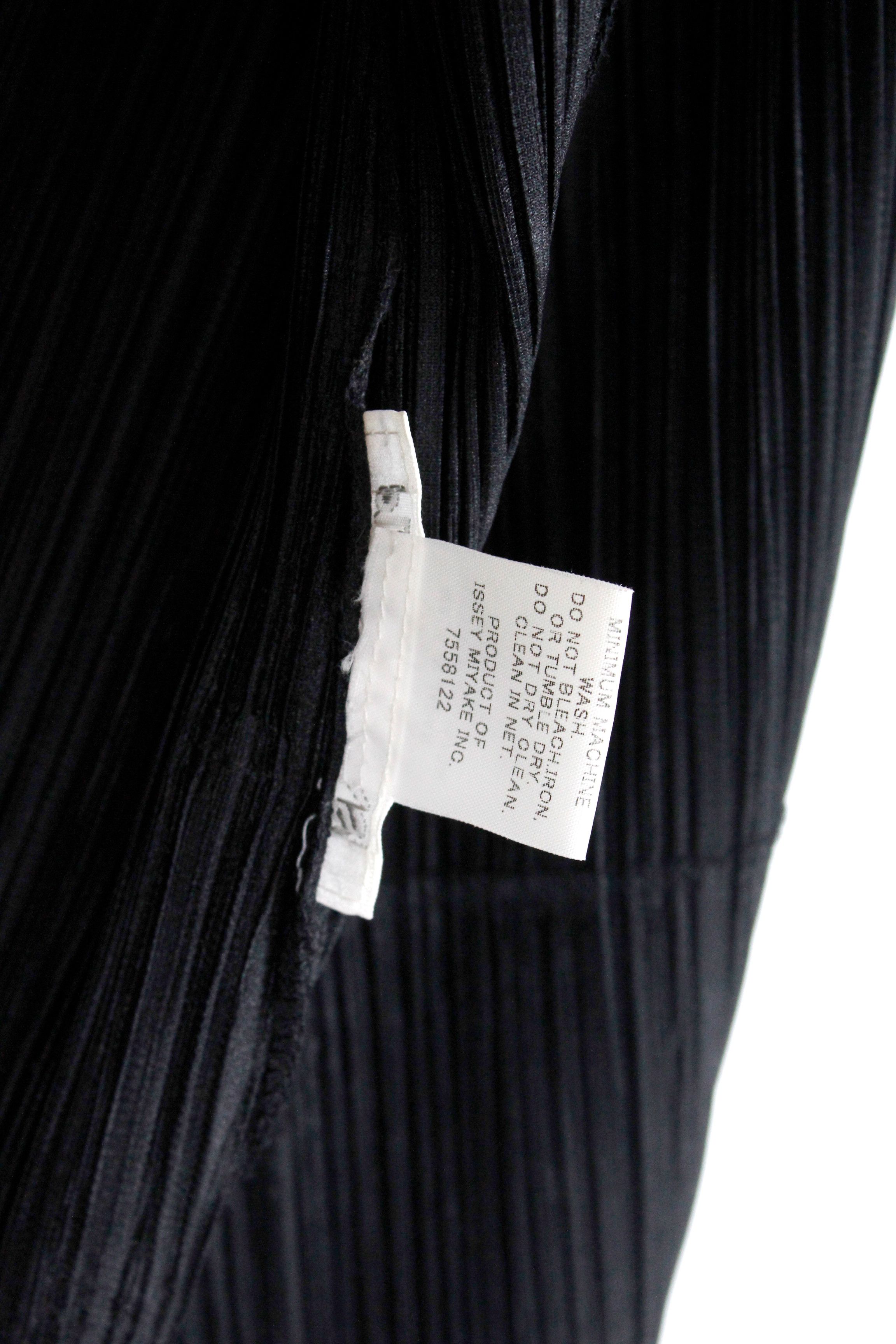 Issey Miyake × Pleats Please Issey Miyake Issey Miyake Pleats Please Black Double Breasted Jacket Size US S / EU 44-46 / 1 - 9 Thumbnail