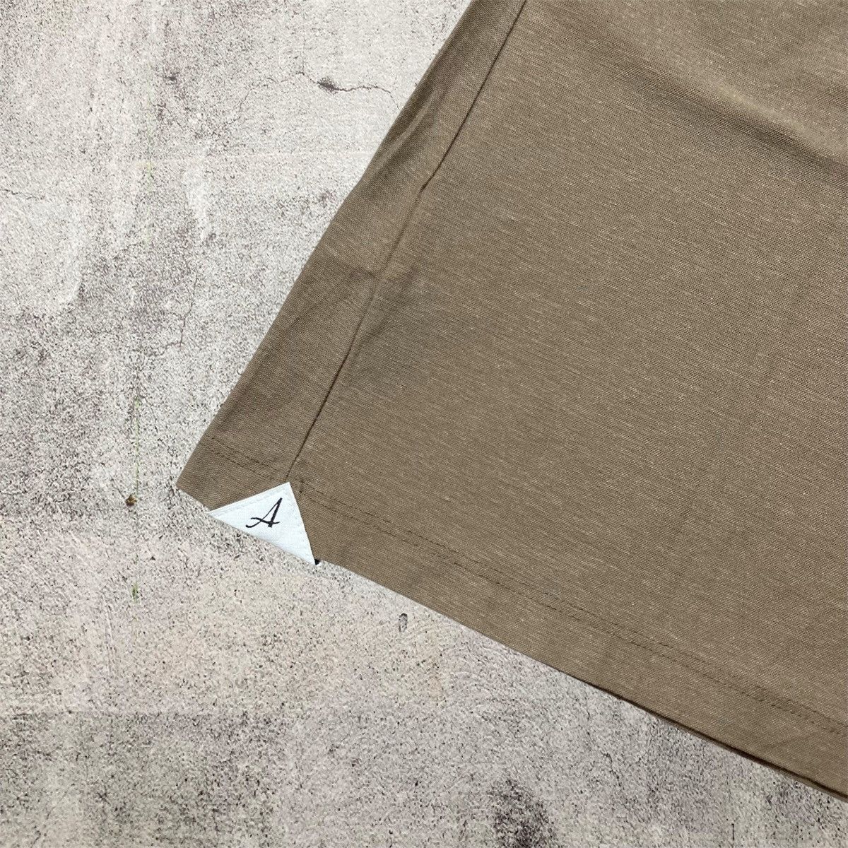 Japanese Brand 2000s Artisan Pocket Polo Tshirt Brown Designer Size US L / EU 52-54 / 3 - 13 Thumbnail
