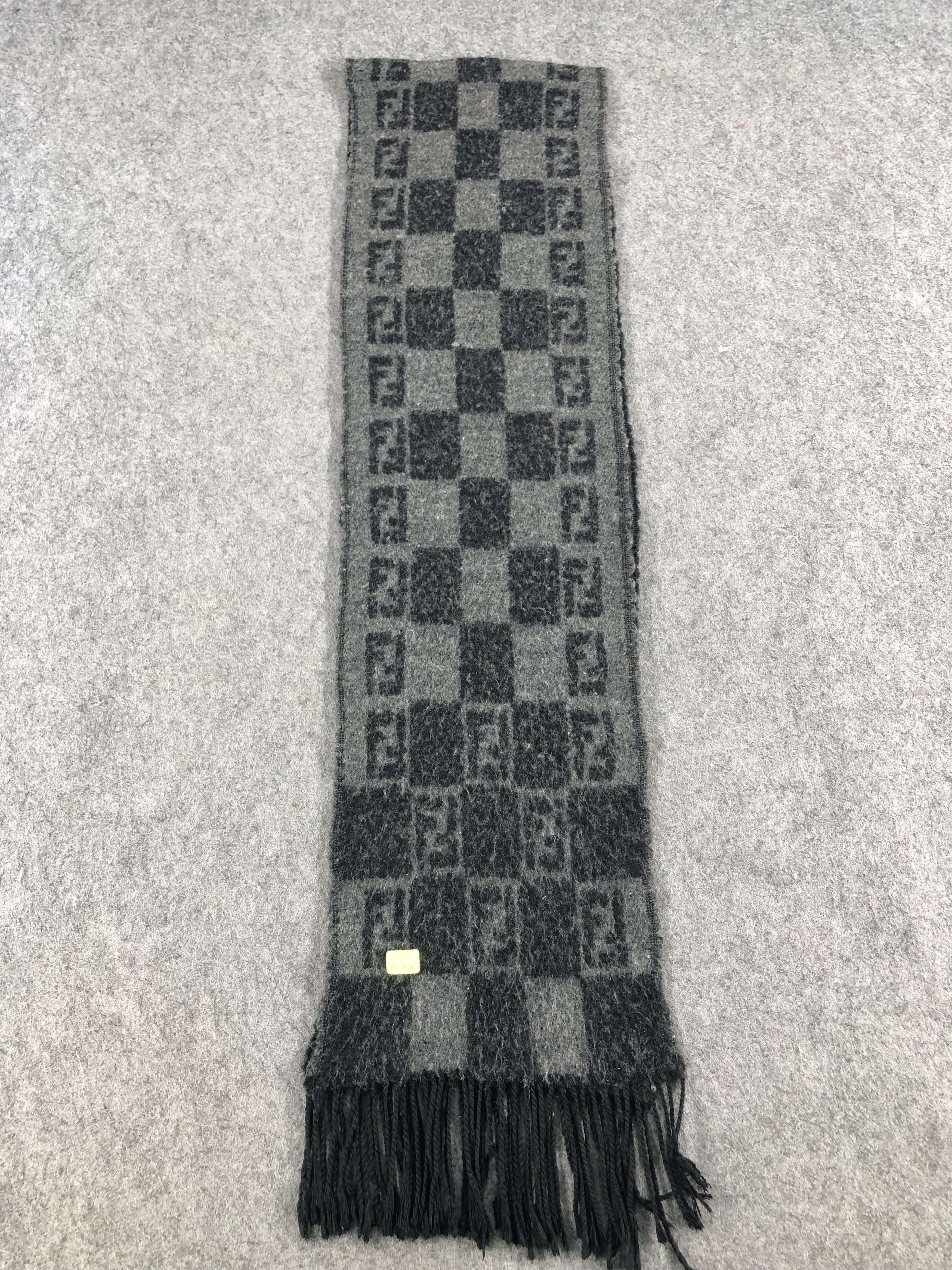 Fendi Fendi Monogram Scarf / Muffler / Neckwear Size ONE SIZE - 4 Thumbnail