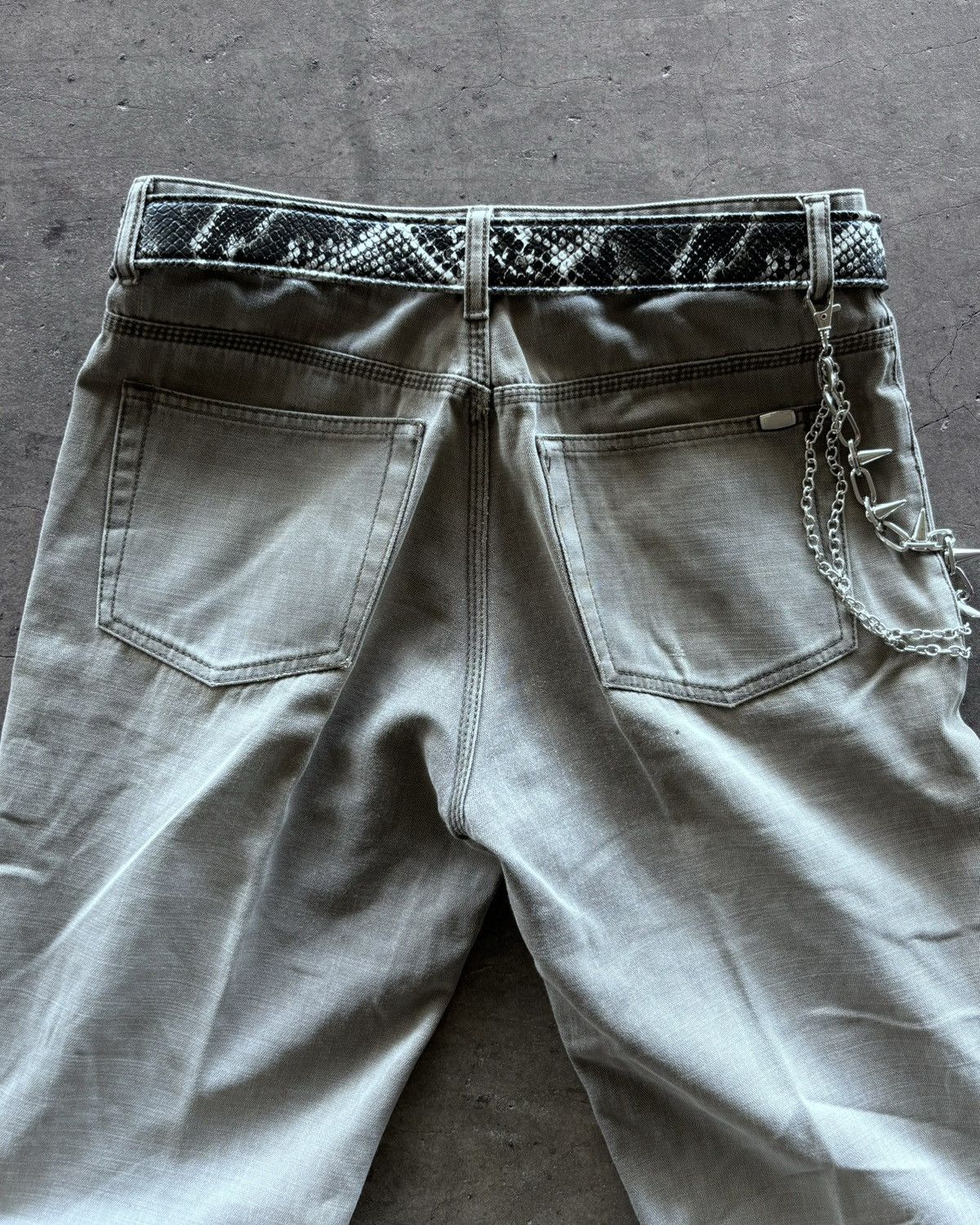 If Six Was Nine × Japanese Brand × Le Grande Bleu (L.G.B.) Emba Ifsixwasnine Lgb Style Grey Flared Denim Pants Size US 29 - 8 Thumbnail