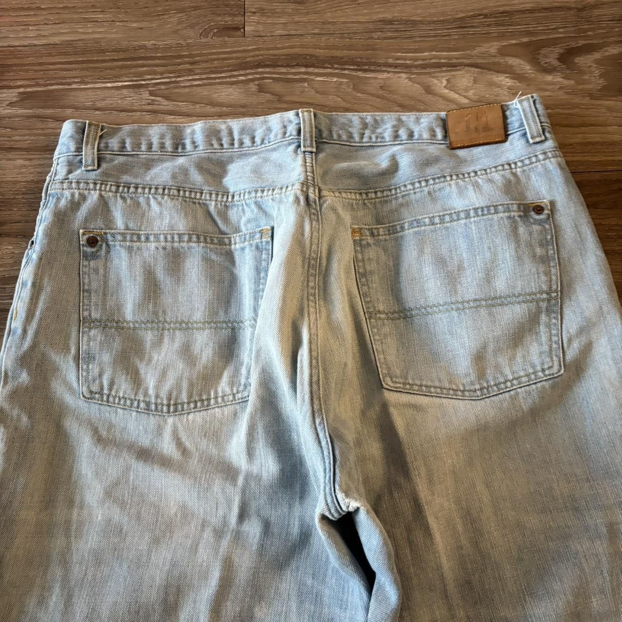 Tommy Hilfiger Crazy Vintage Y2K/2000s Baggy Light Wash Tommy Hilfiger Skater Denim Jeans! 38x30 Size US 38 / EU 54 - 7 Thumbnail