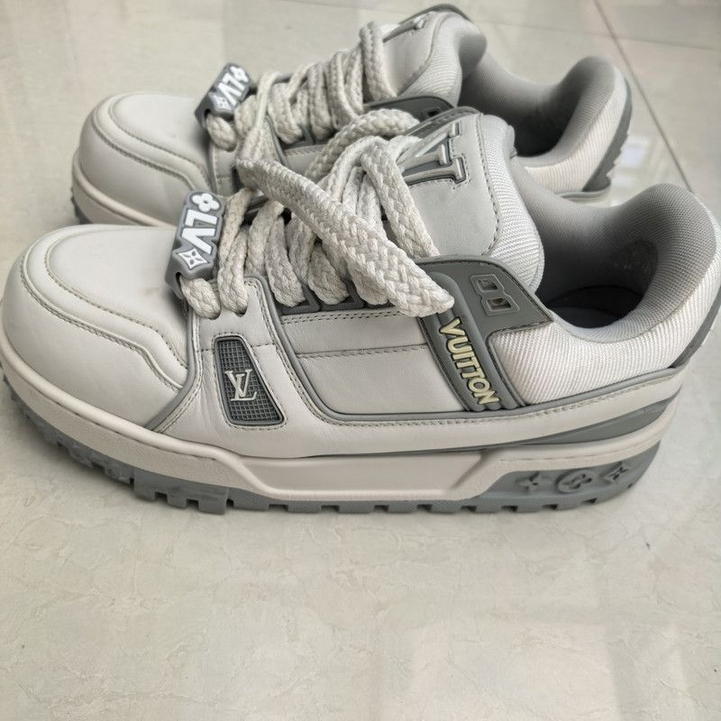 Louis Vuitton Louis Vuitton Trainer Maxi Low-Top Sneakers 0079 Size US 9 / EU 42 - 1 Thumbnail