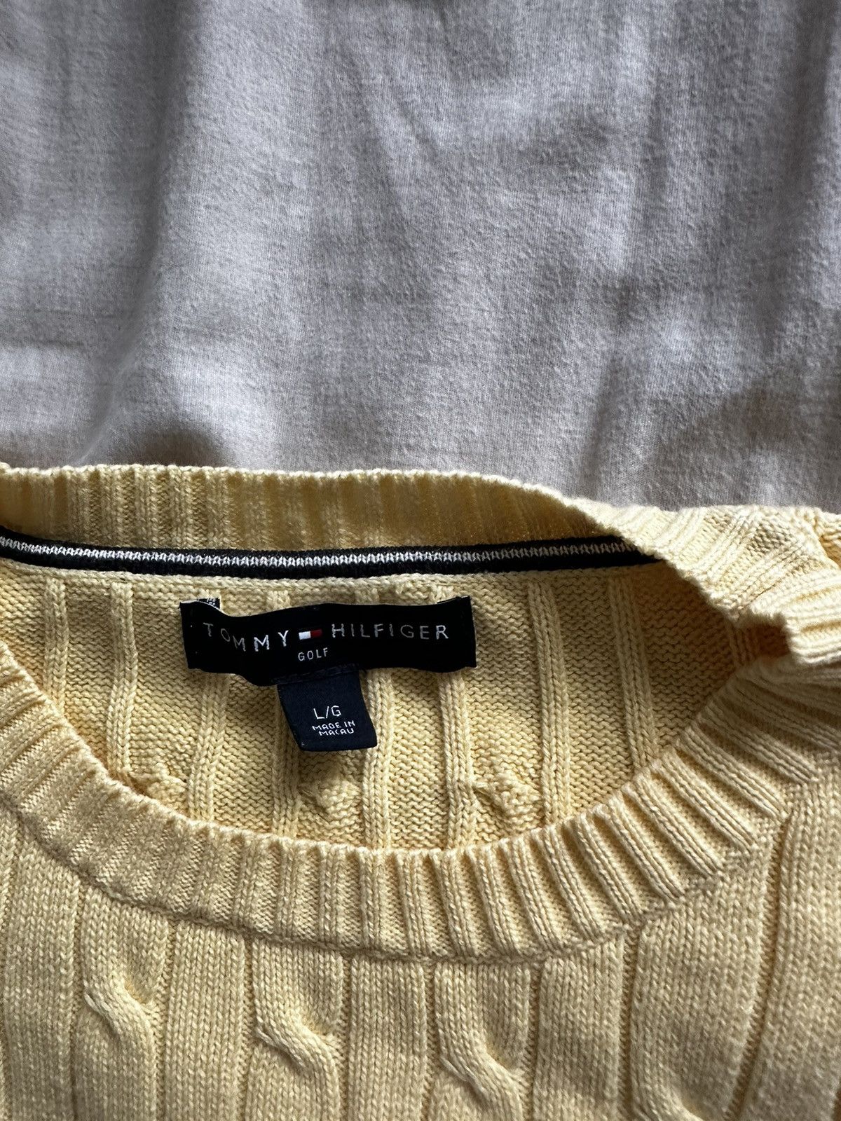 Tommy Hilfiger Tommy Hilfiger Cable Knit Sweater Size US L / EU 52-54 / 3 - 3 Thumbnail