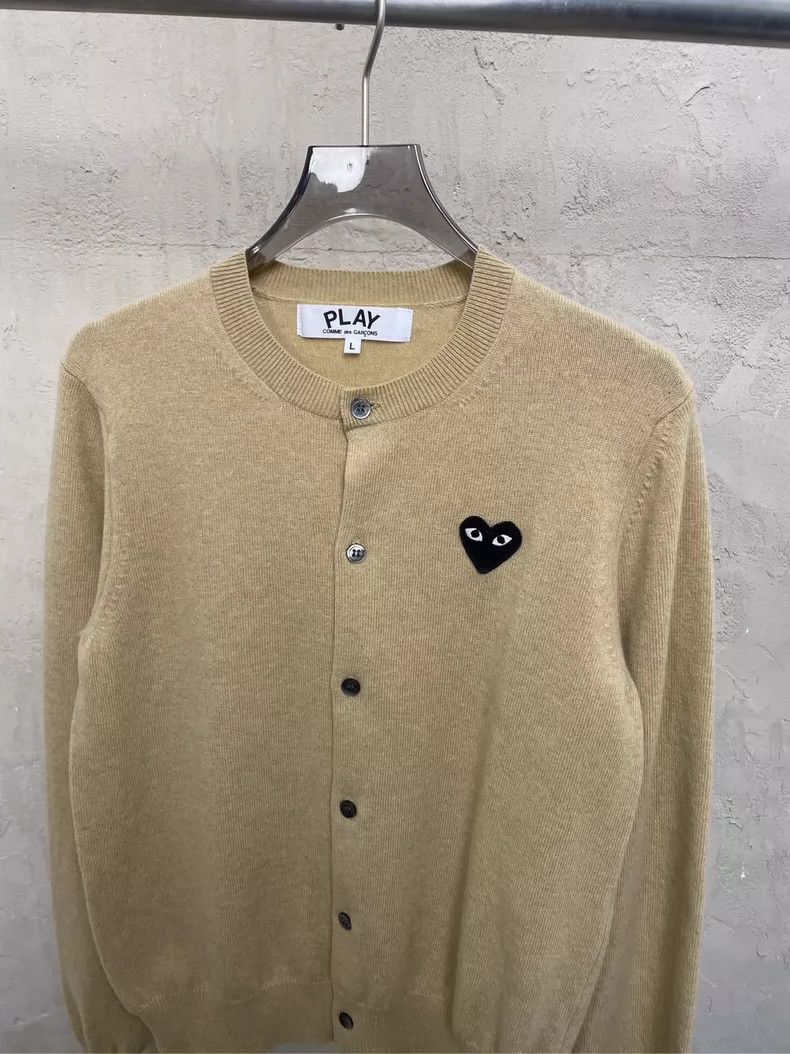 Comme des Garcons Comme Des Garcons Blackheart round neck wool cardigan 2503- Size L / US 10 / IT 46 - 3 Thumbnail
