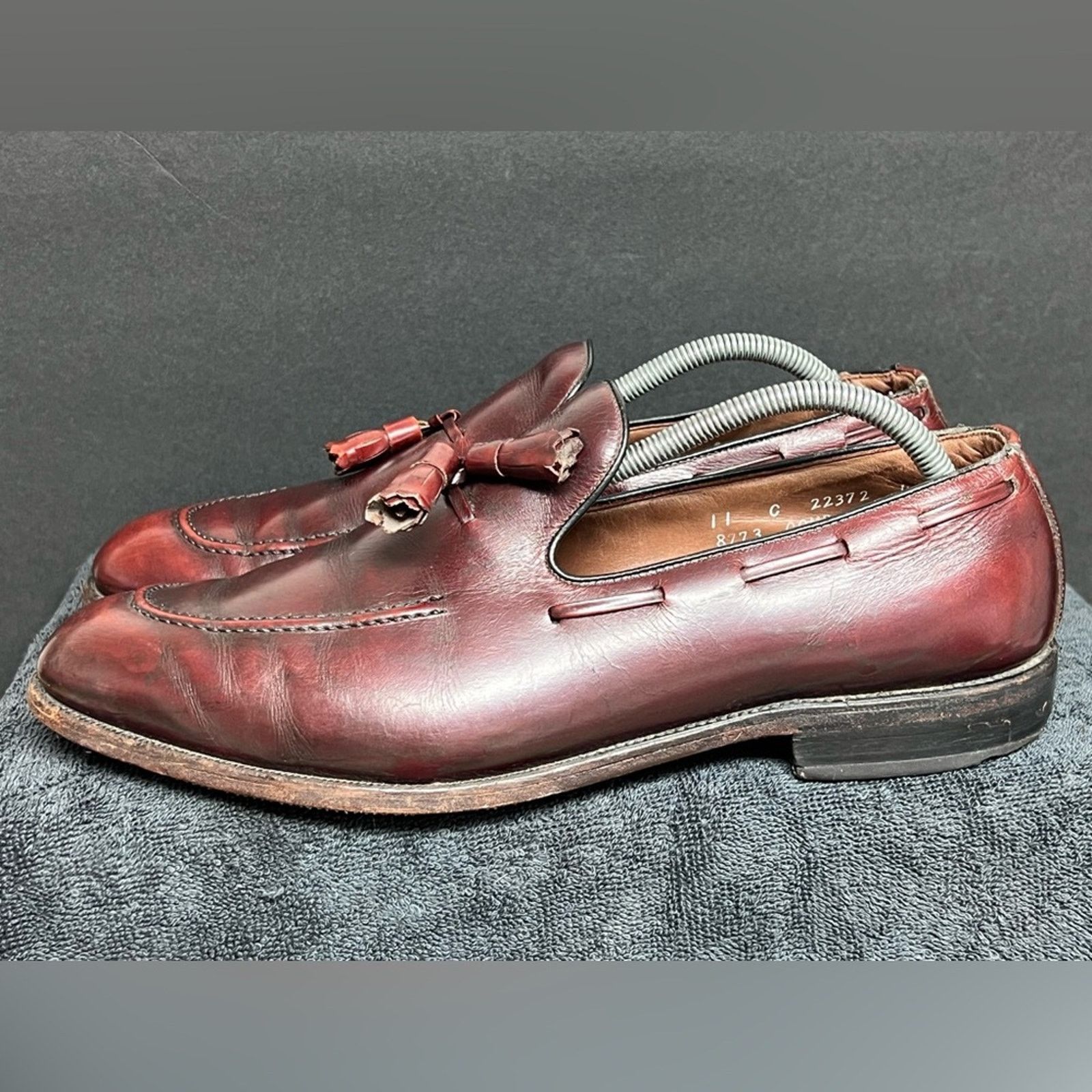 Allen Edmonds Allen Edmonds Saratoga Tassel Loafers Shoes Burgundy Leather Size US 11 / EU 44 - 2 Thumbnail