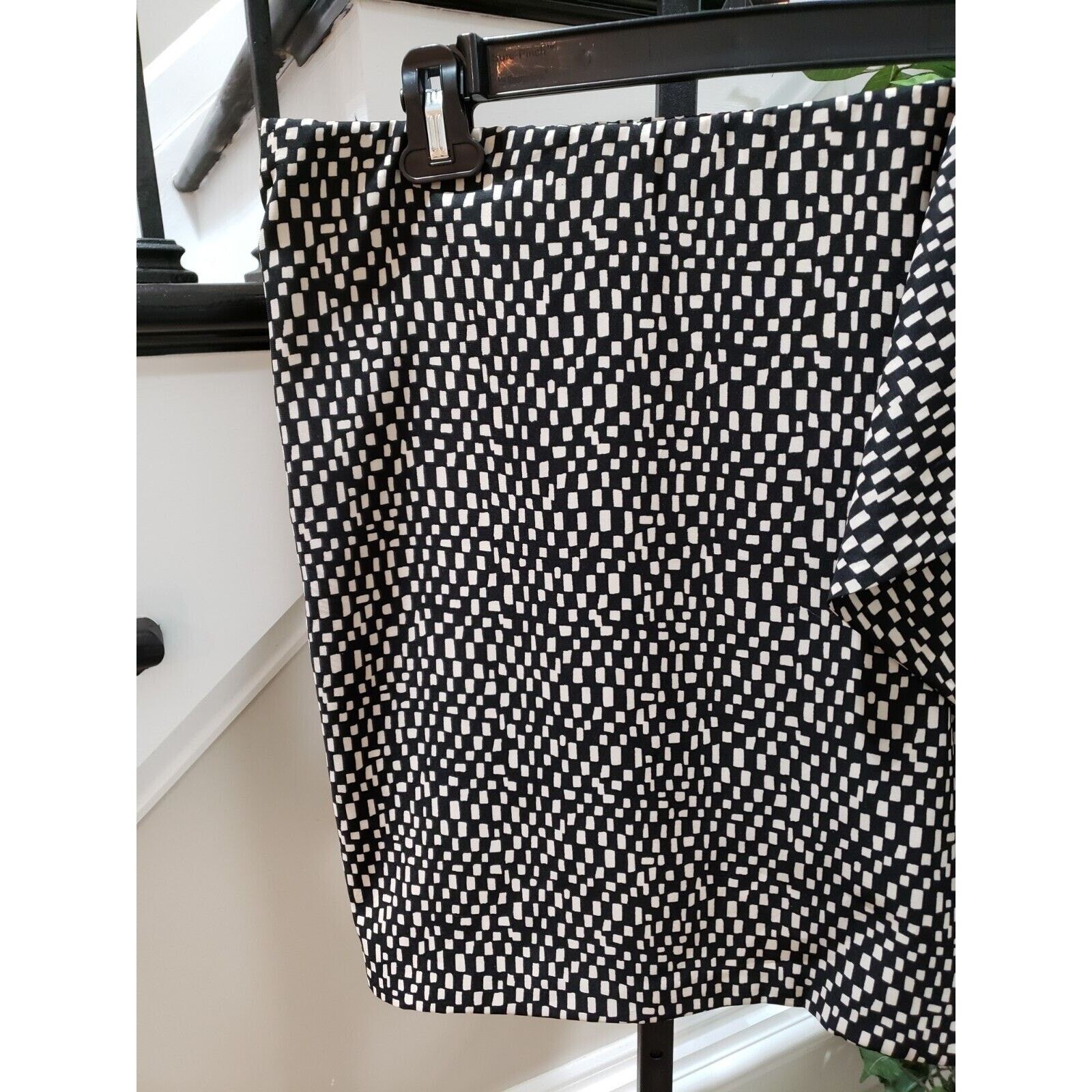 Vince Camuto Vince Camuto Polyester Pull On A-Line Flared Stretch Skirt 8 Size 30" / US 8 / IT 44 - 2 Thumbnail
