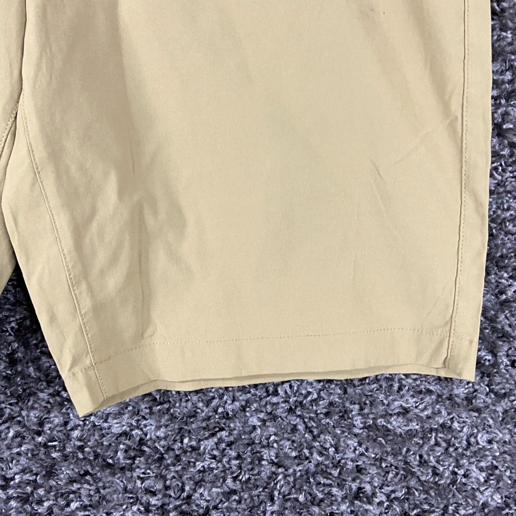Eddie Bauer Eddie Bauer Chino Shorts Beige Adult 38 Mens Size US 38 / EU 54 - 2 Thumbnail