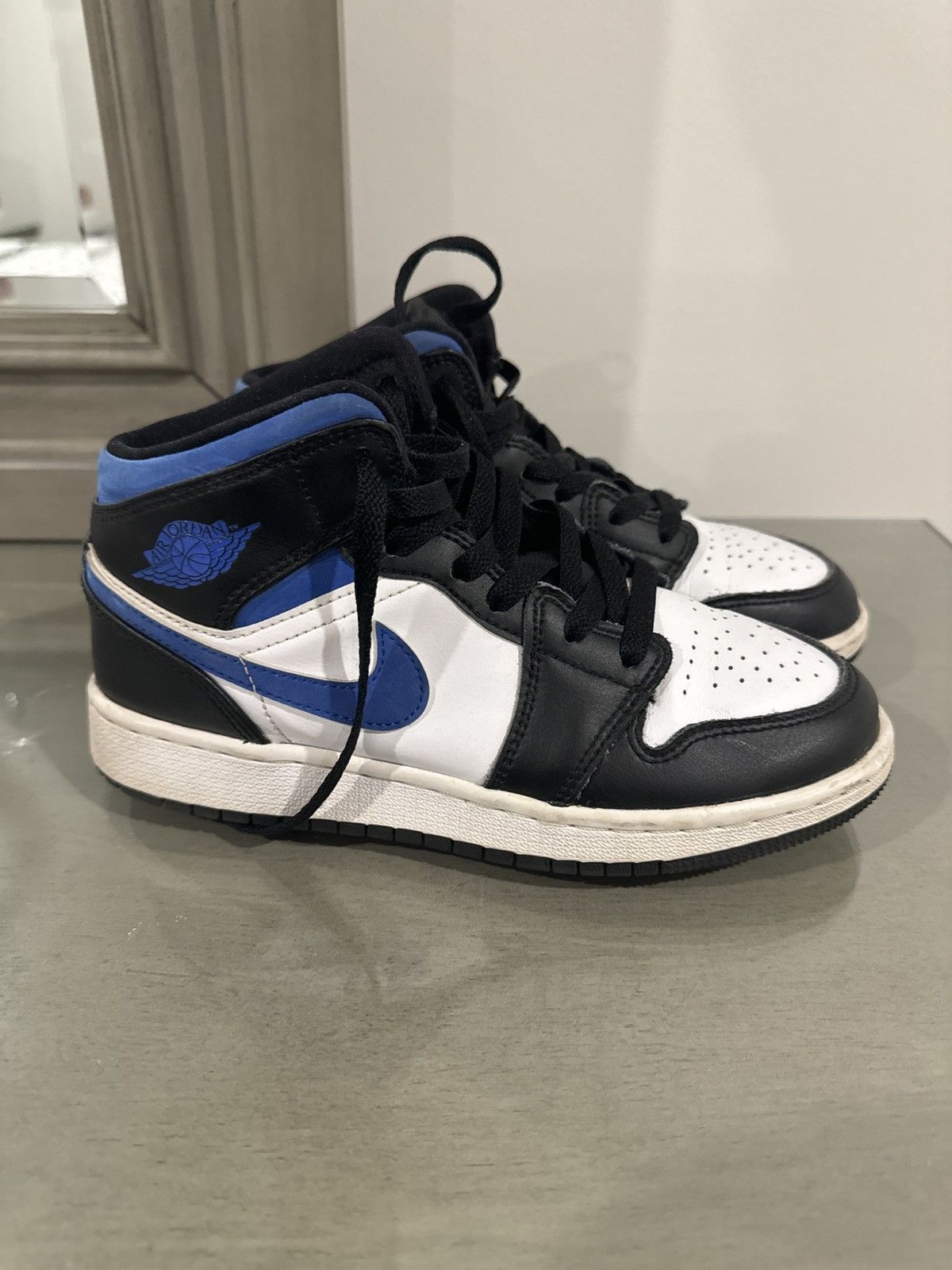 Nike Nike Jordan 1 Mid White Black Racer Blue Size US 5 / EU 37 - 3 Thumbnail