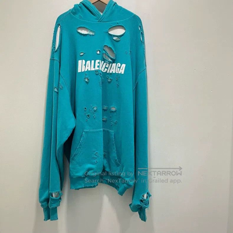 Balenciaga Balenciaga Lake Blue Printed Logo Ripped White Base Hooded Size US XS / EU 42 / 0 - 1 Thumbnail