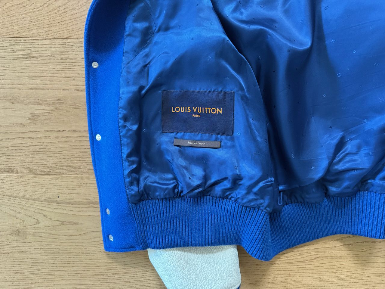 Louis Vuitton Louis Vuitton Oz Varsity Jacket S/S '19 Size US M / EU 48-50 / 2 - 7 Thumbnail