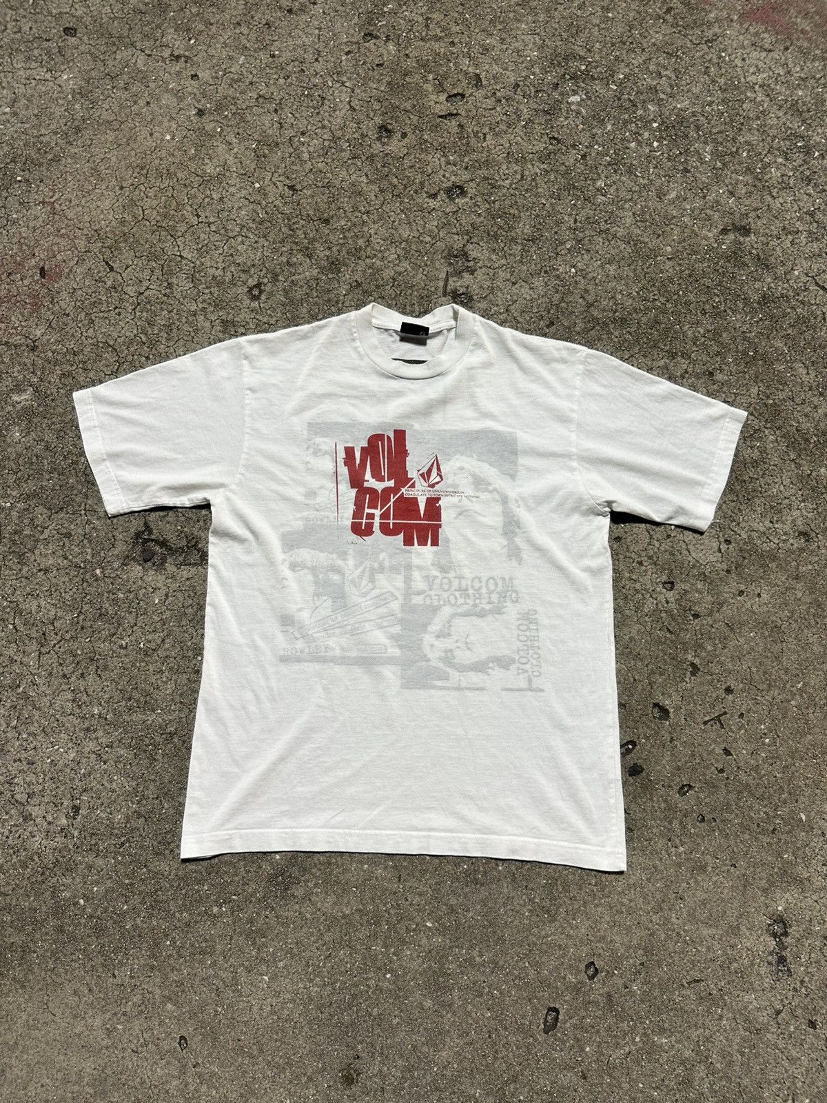 Volcom Rare!! Vintage Volcom 2003s Tee Size US M / EU 48-50 / 2 - 1 Thumbnail
