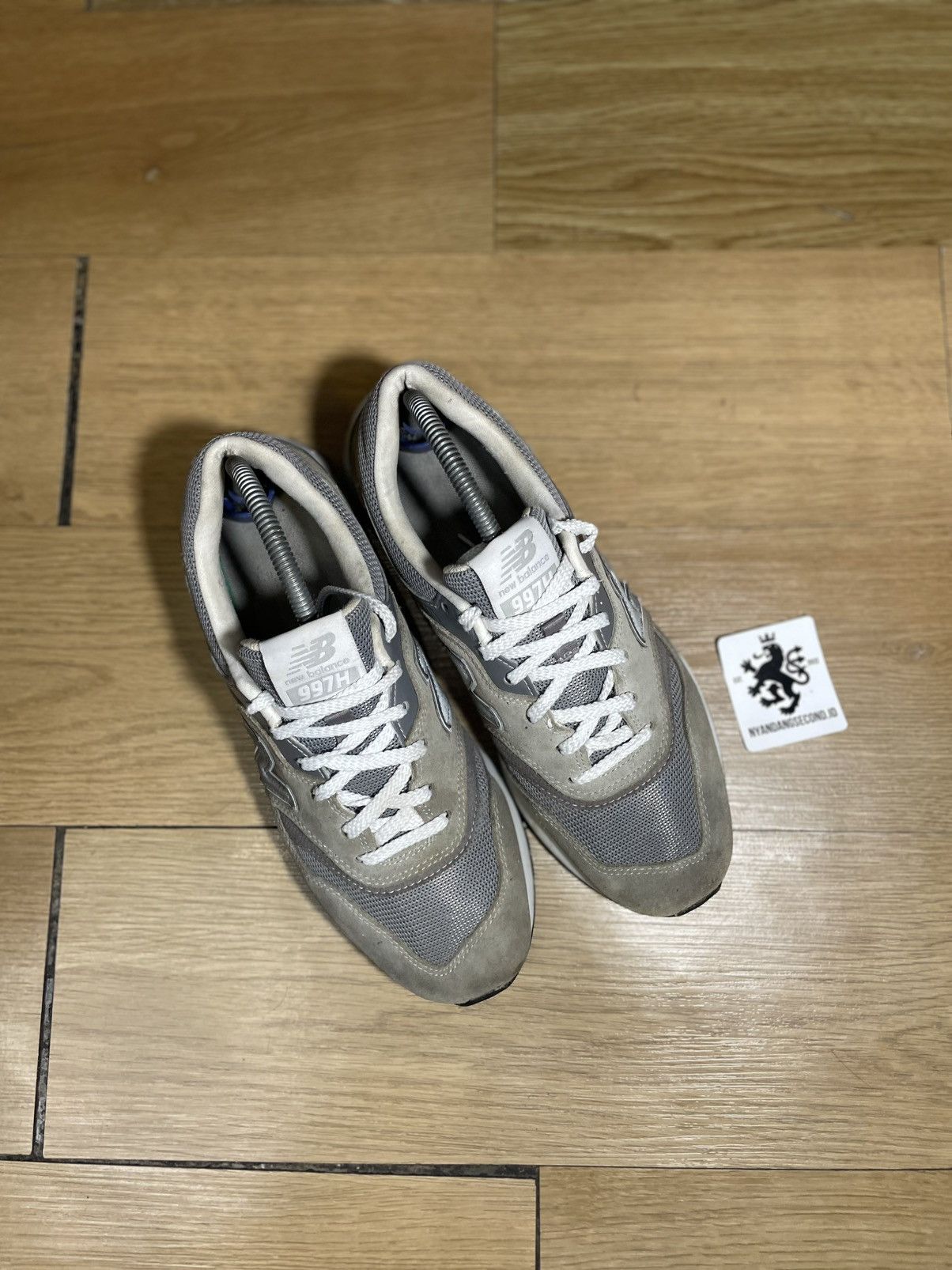 New Balance NEW BALANCE 997H Size US 7.5 / EU 40-41 - 2 Thumbnail