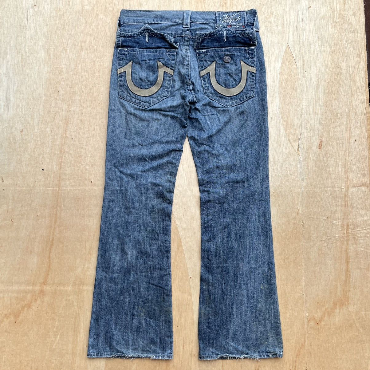 True Religion TRUE RELIGION VINTAGE DISTRESSED FLARED DENIM Size US 32 / EU 48 - 1 Thumbnail
