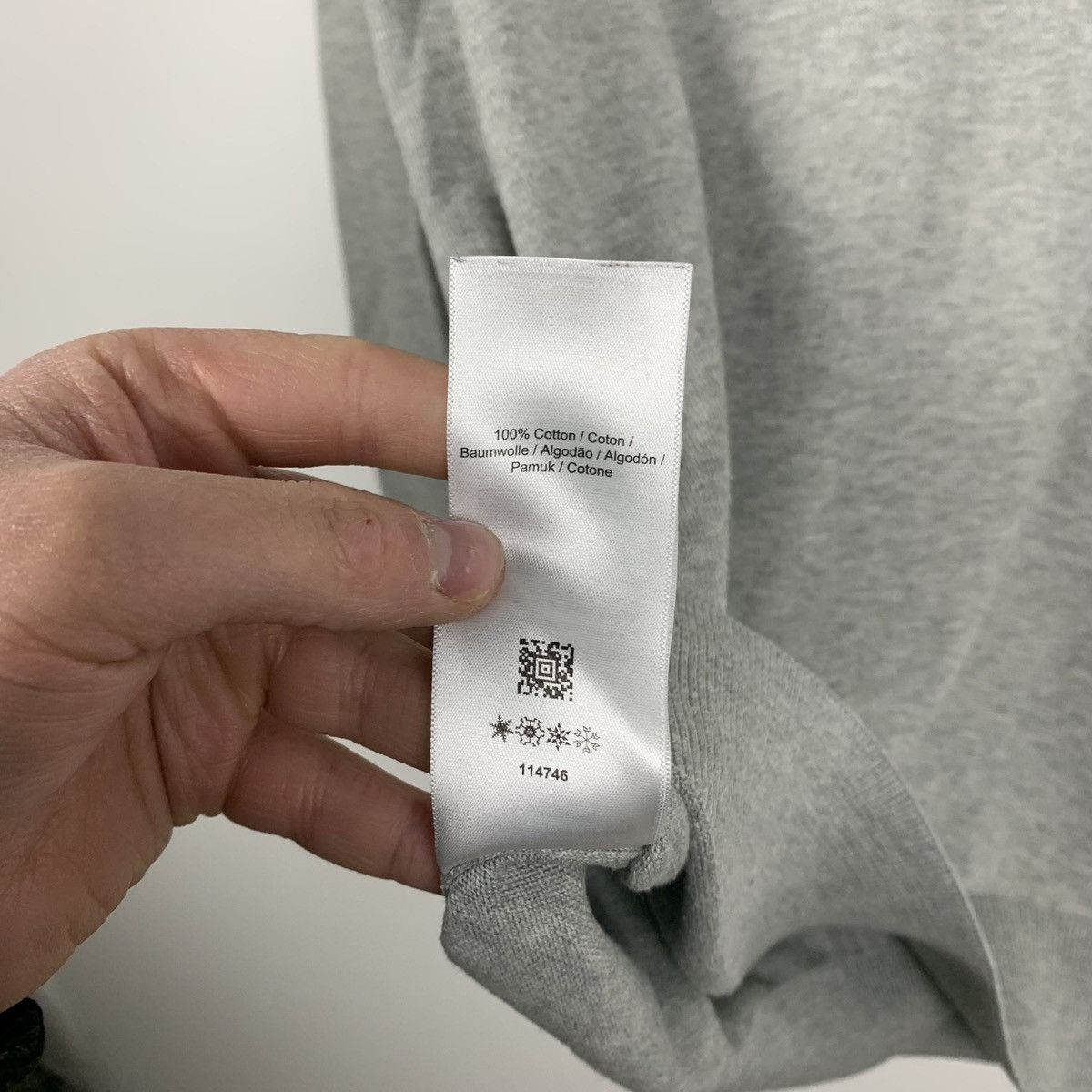 Fred Perry Fred Perry V-Neck Sweater luxury designer logo Size US S / EU 44-46 / 1 - 10 Thumbnail