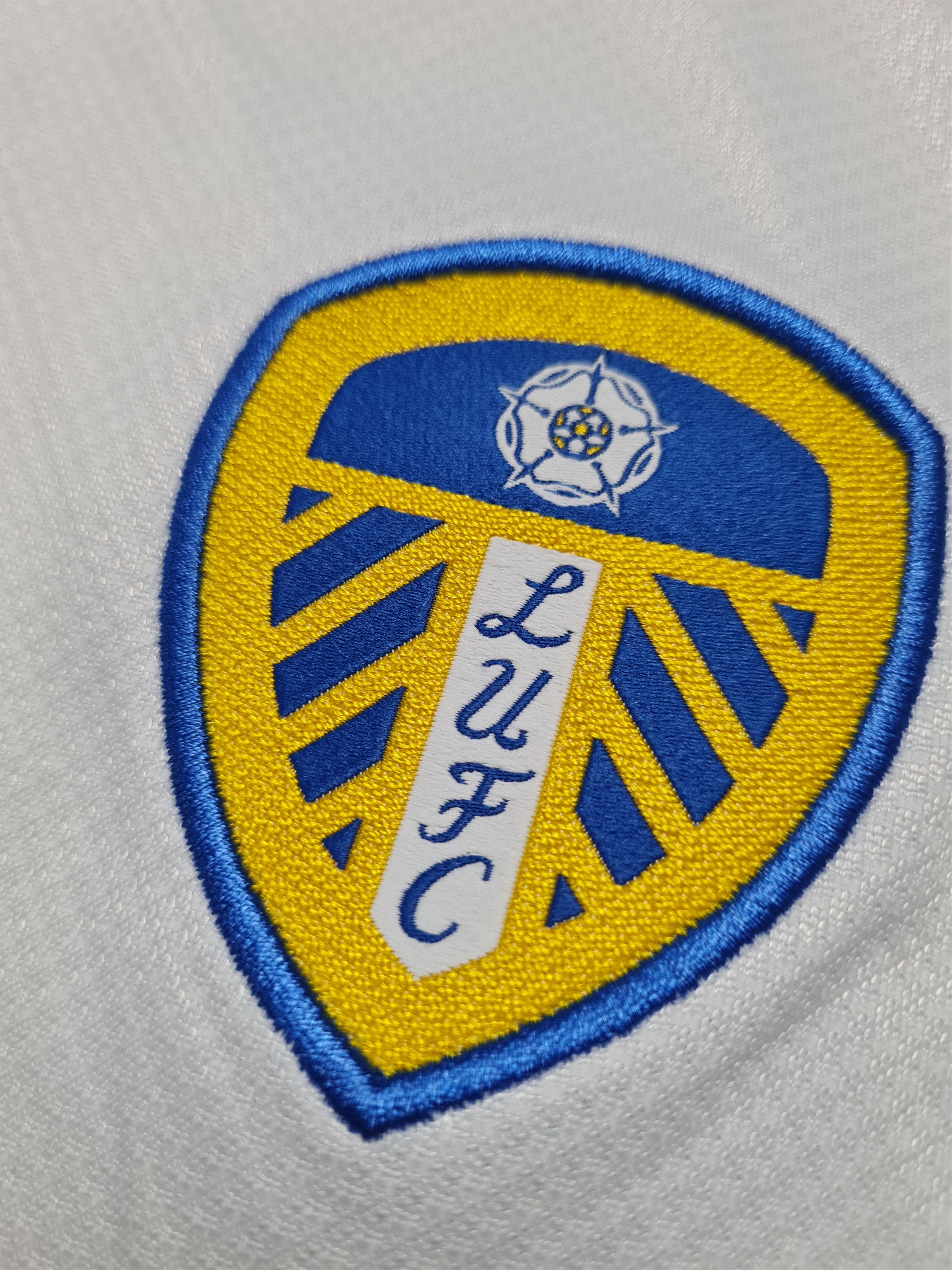 Jersey Leeds United Home Soccer Shirt 2024/2025 Adidas Sz M