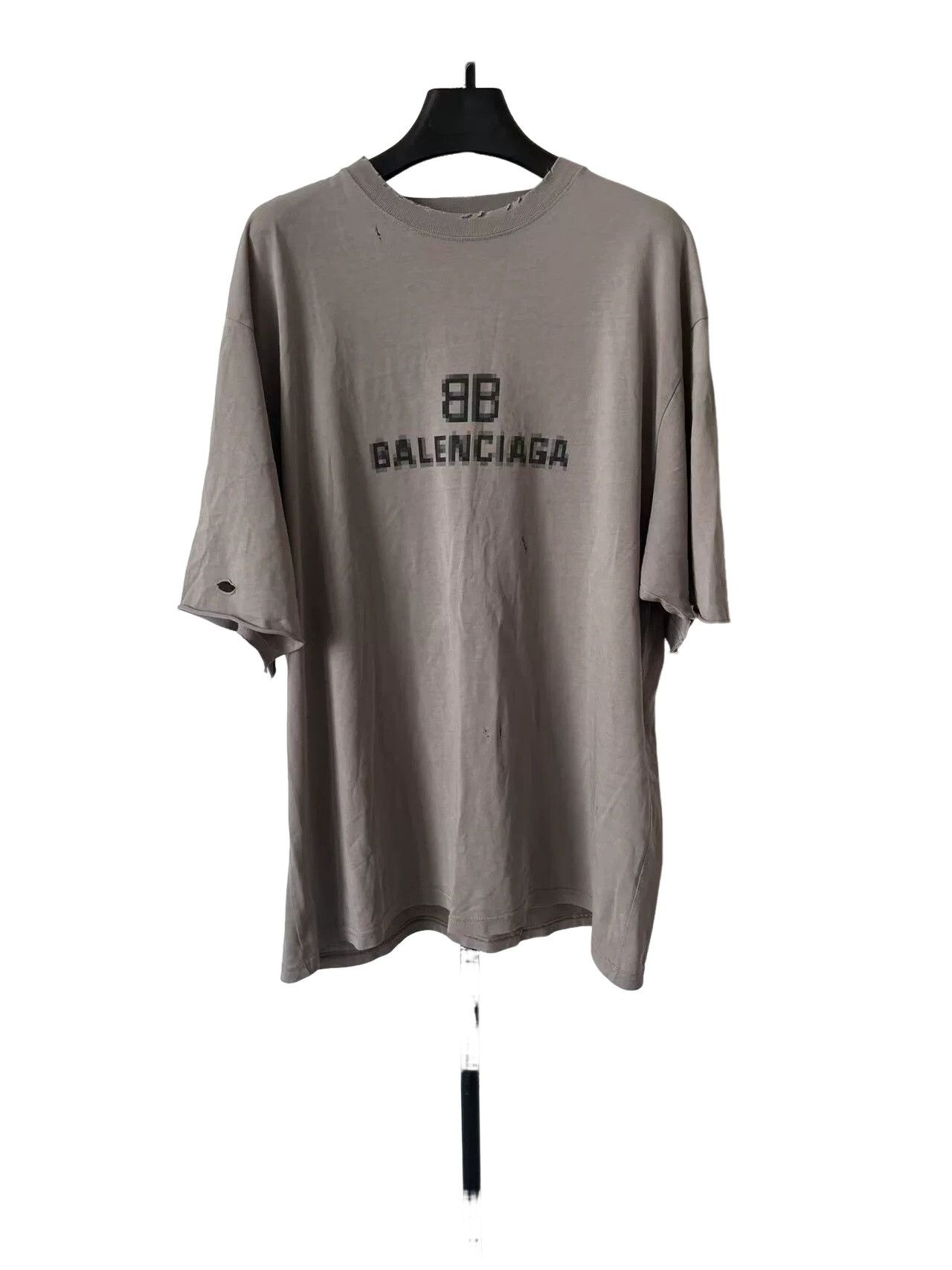 Balenciaga Balenciaga Distressed Pixel BB Logo T-Shirt XXS Size US XXS / EU 40 - 1 Thumbnail