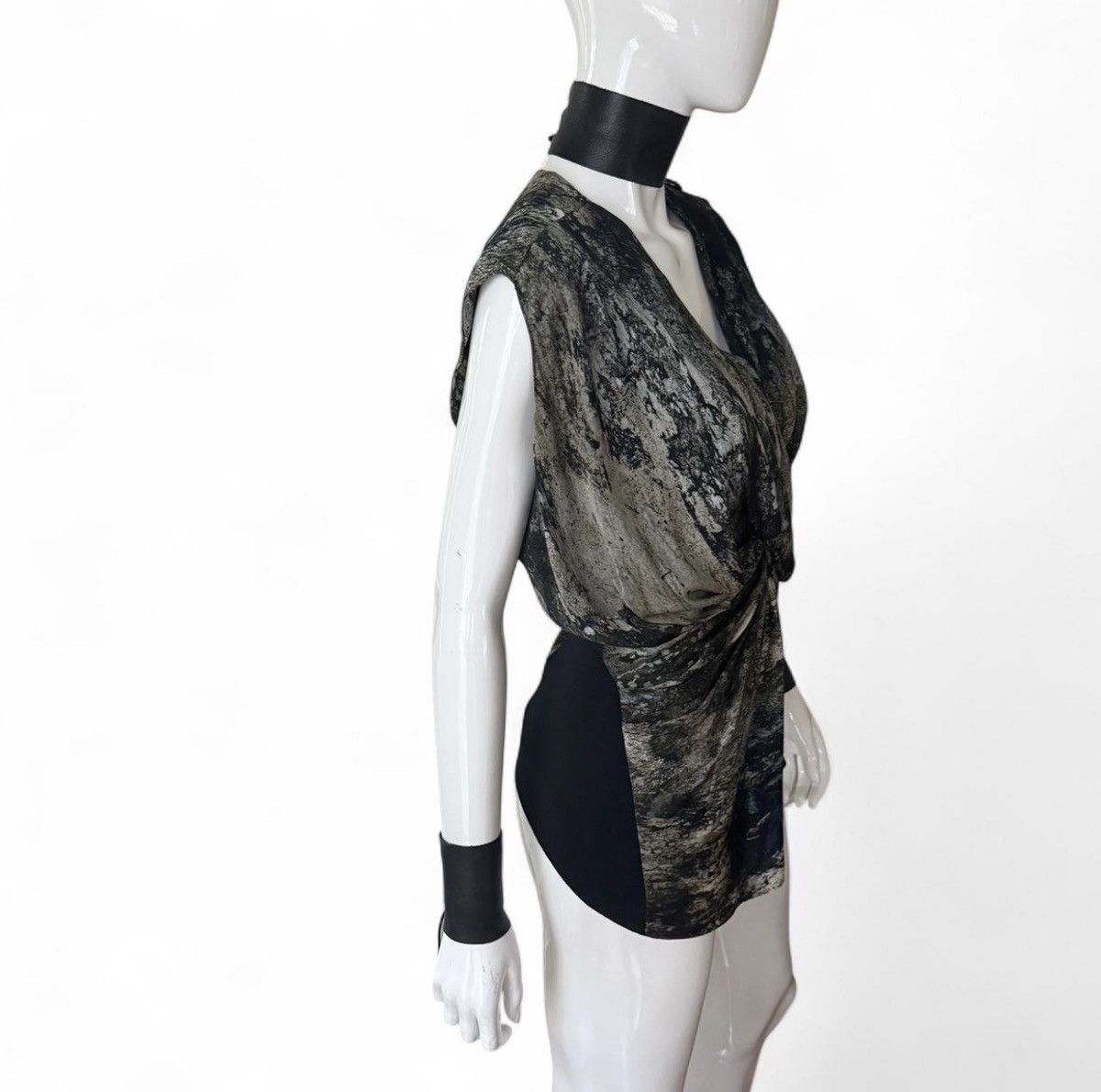 Helmut Lang Helmut Lang Avant-Garde Abstract Silk Twist Draped Top Size XS / US 0-2 / IT 36-38 - 4 Thumbnail
