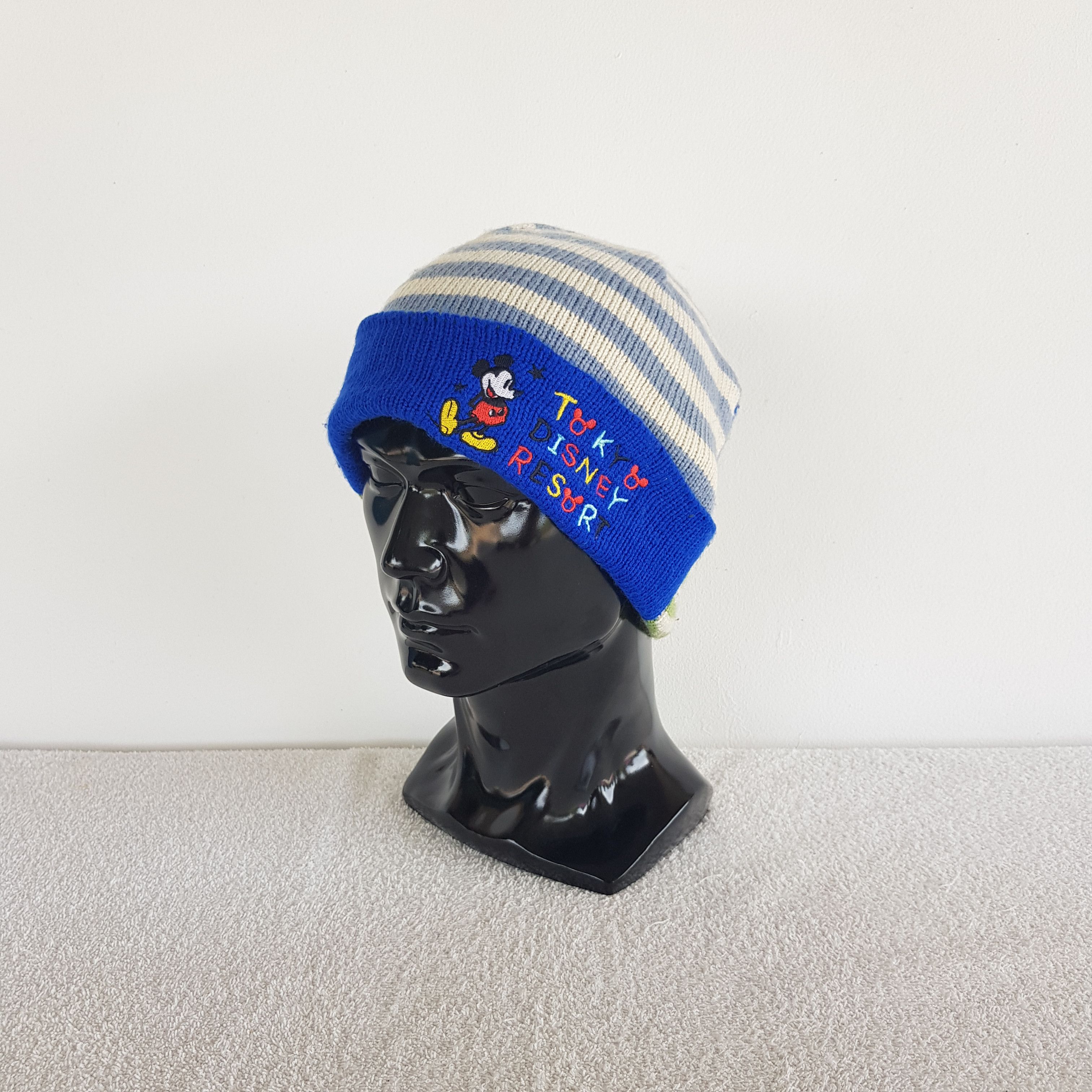 Aran Isles Knitwear Vintage Y2K Mickey Mouse Beanie Ribbed Cartoon Knit Caps Hat Size ONE SIZE - 1 Thumbnail