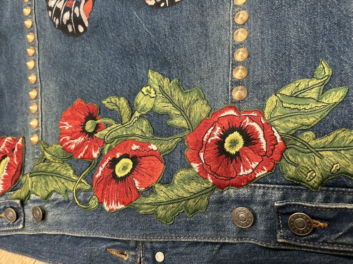 Gucci GUCCI DENIM JACKET WITH FLORAL EMBROIDERY Size US M / EU 48-50 / 2 - 9 Thumbnail